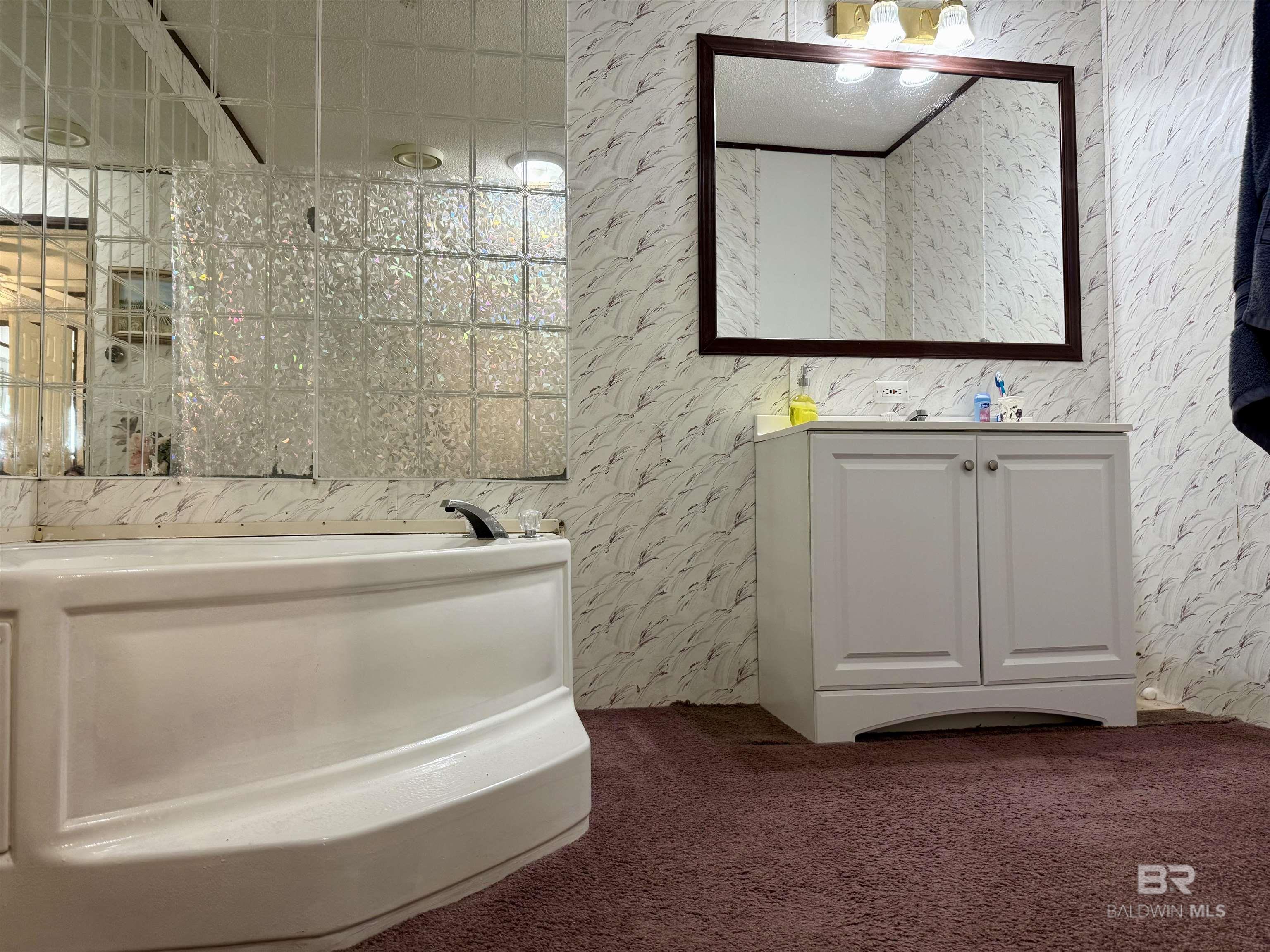 818 Twin Bridges Road