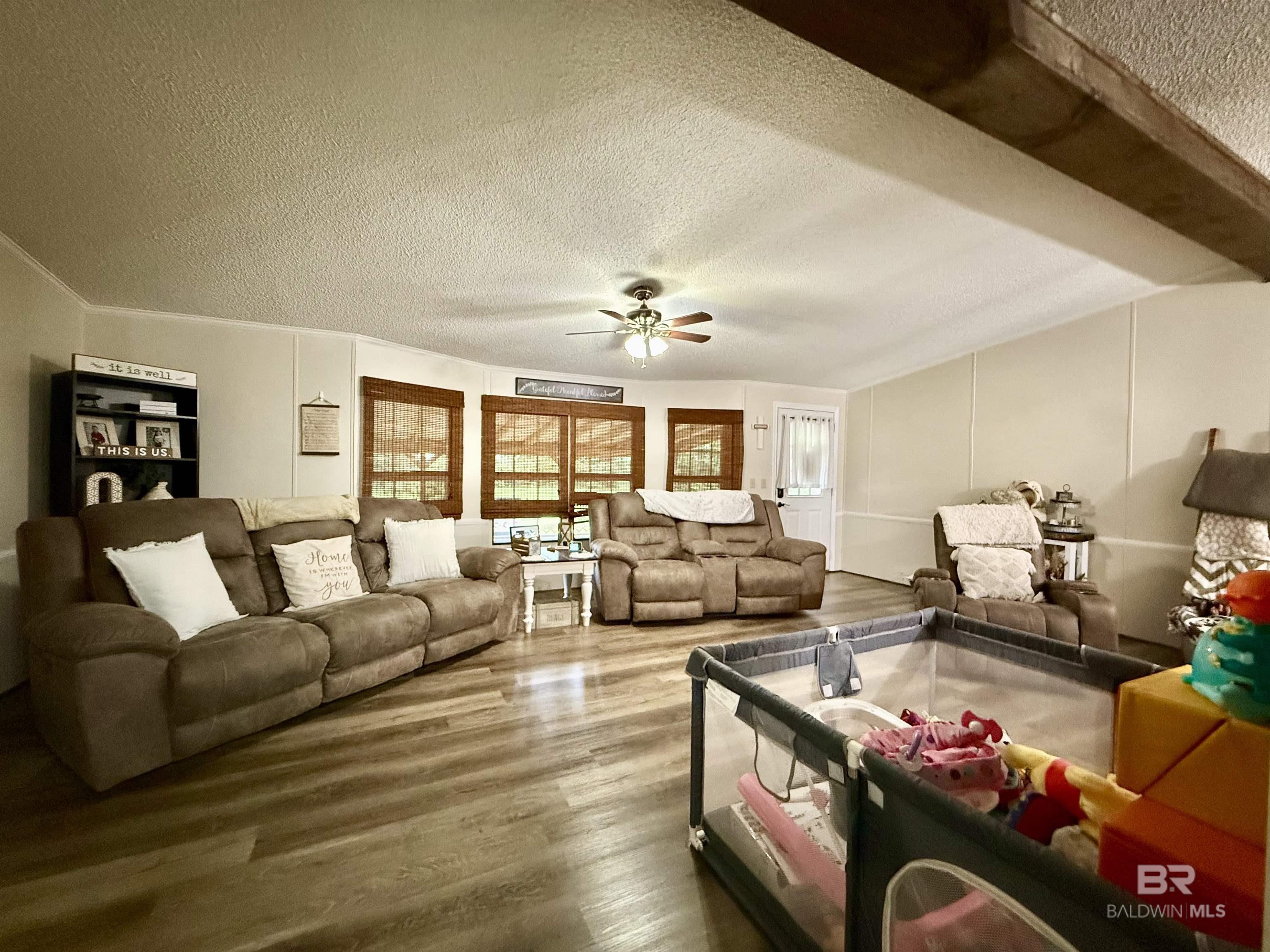 7577 Ridge Road