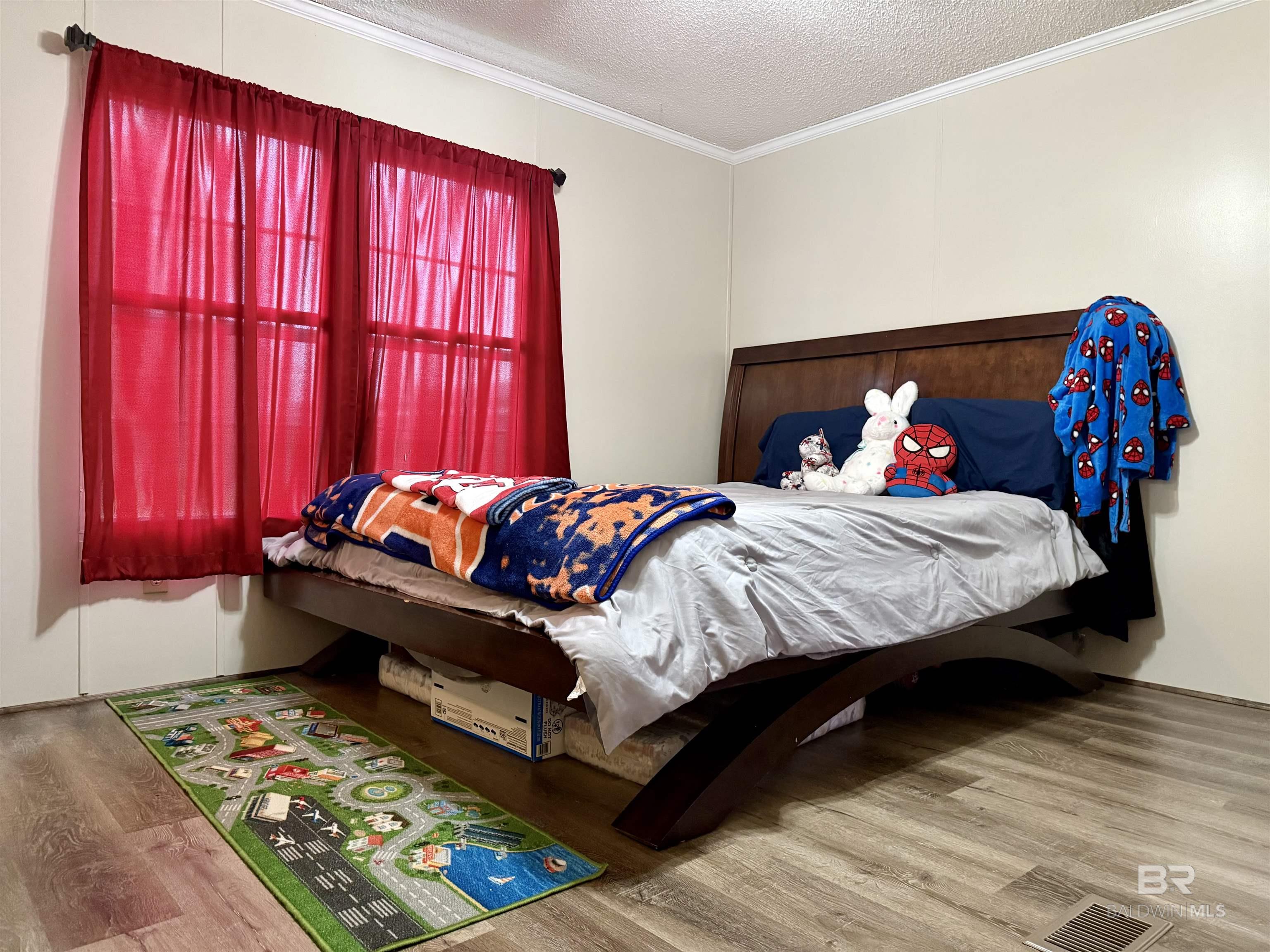 7577 Ridge Road