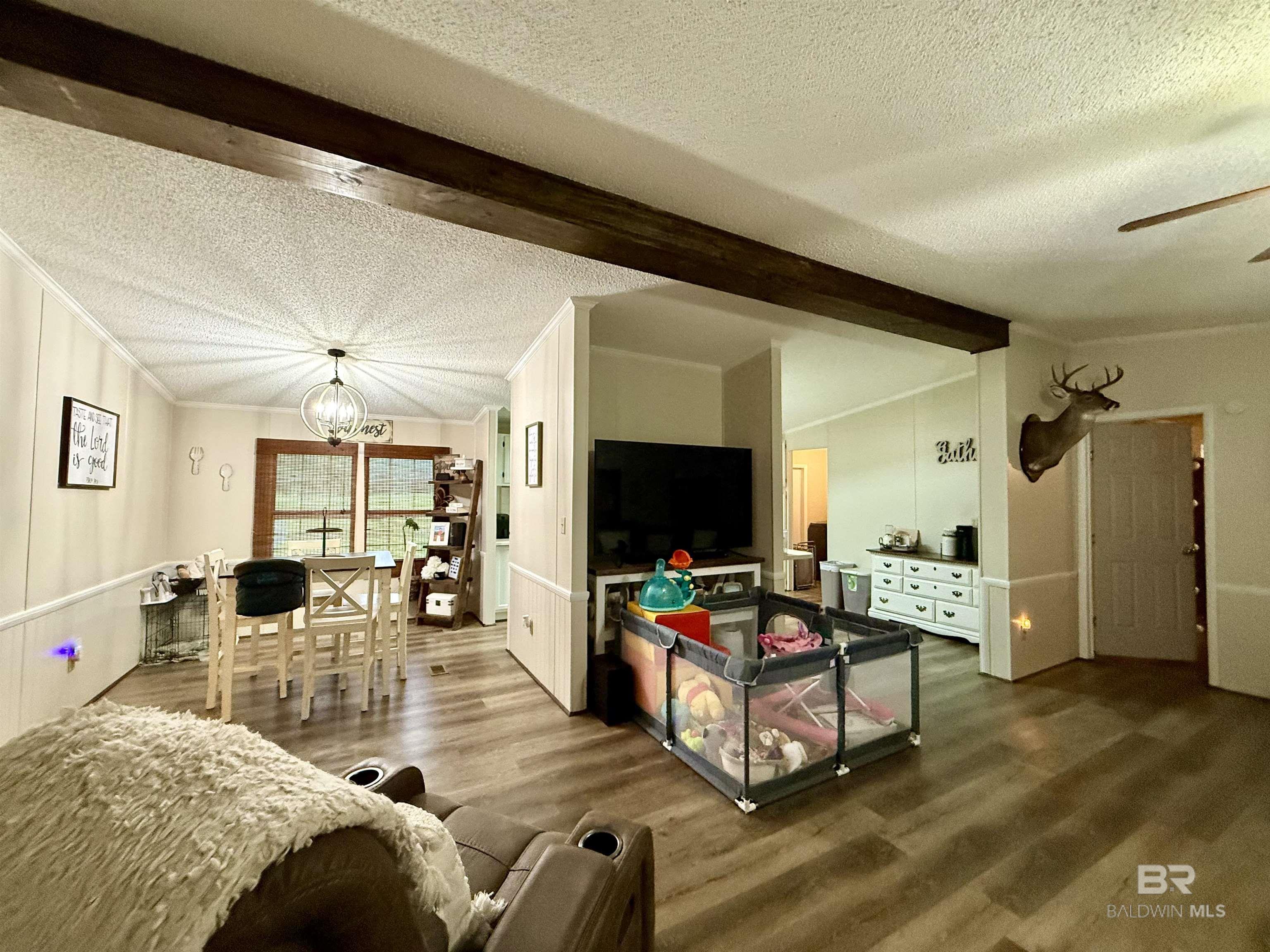 7577 Ridge Road