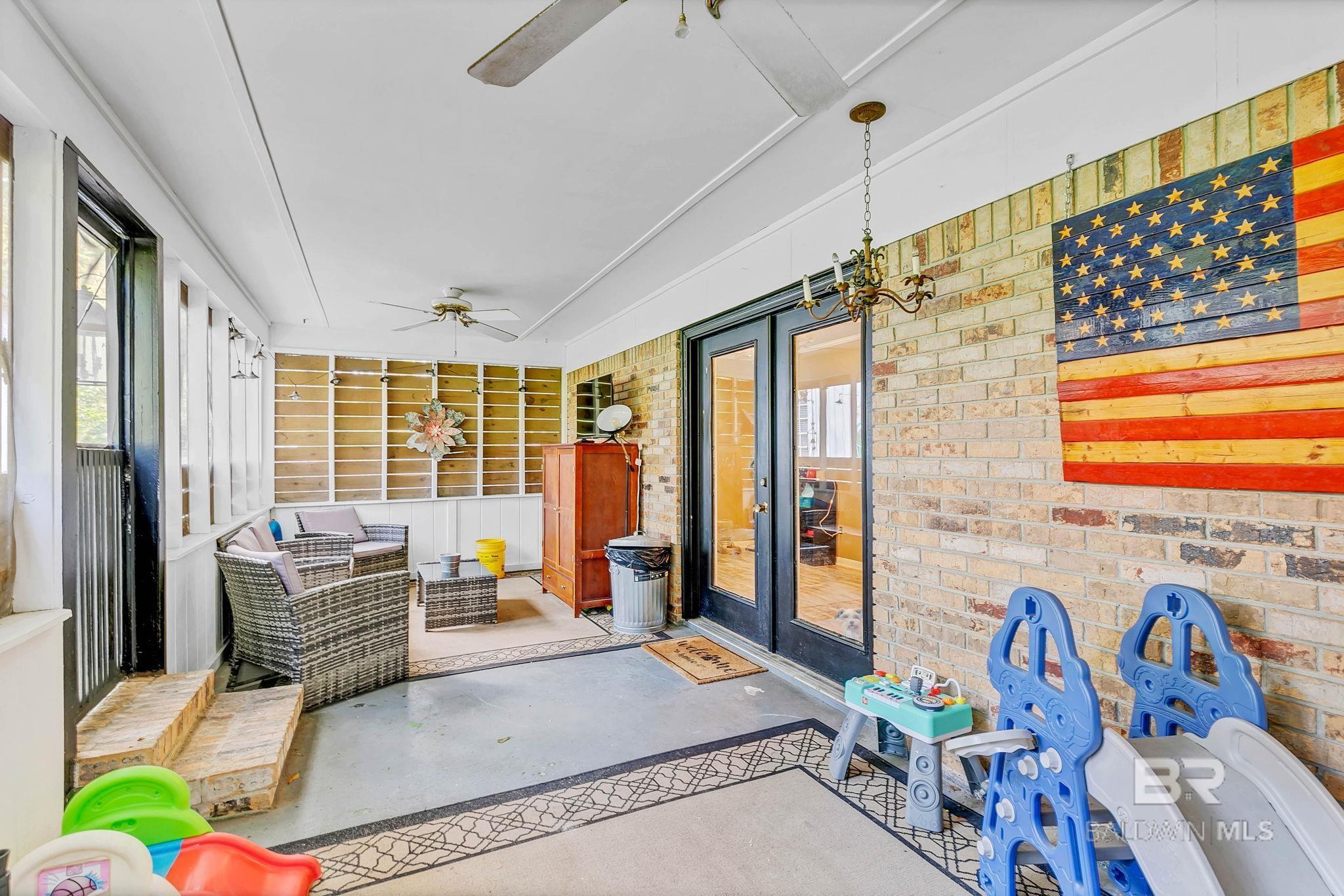 104 E Shore Drive