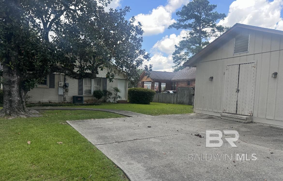 800 Bellevile Avenue