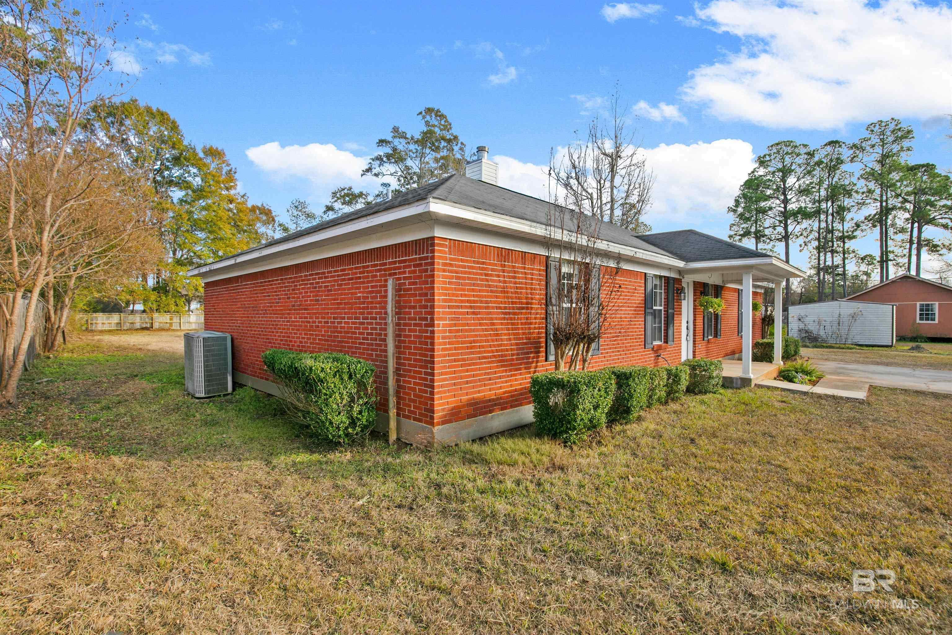 906 St Nicholas Avenue