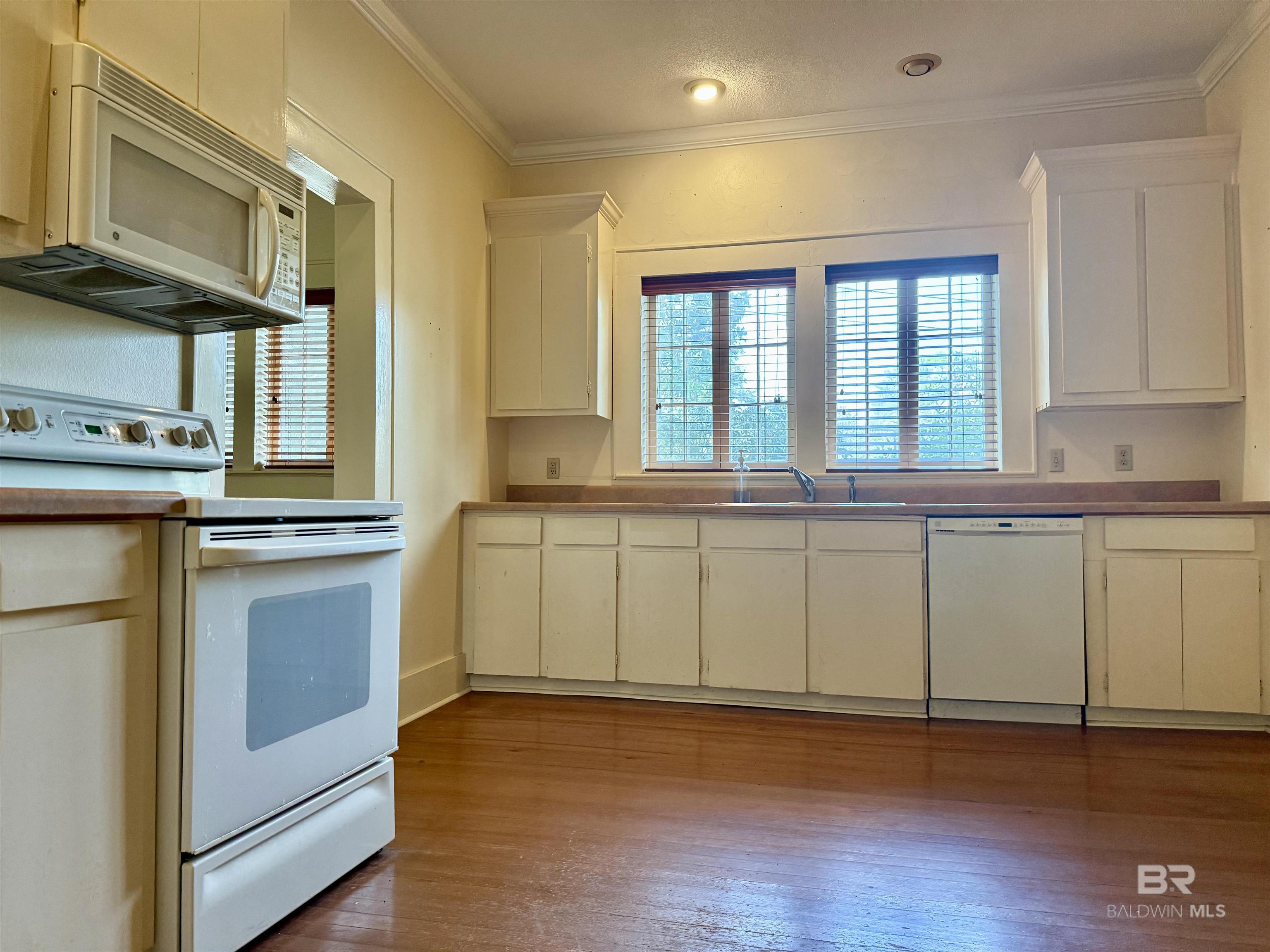 423 Evergreen Avenue