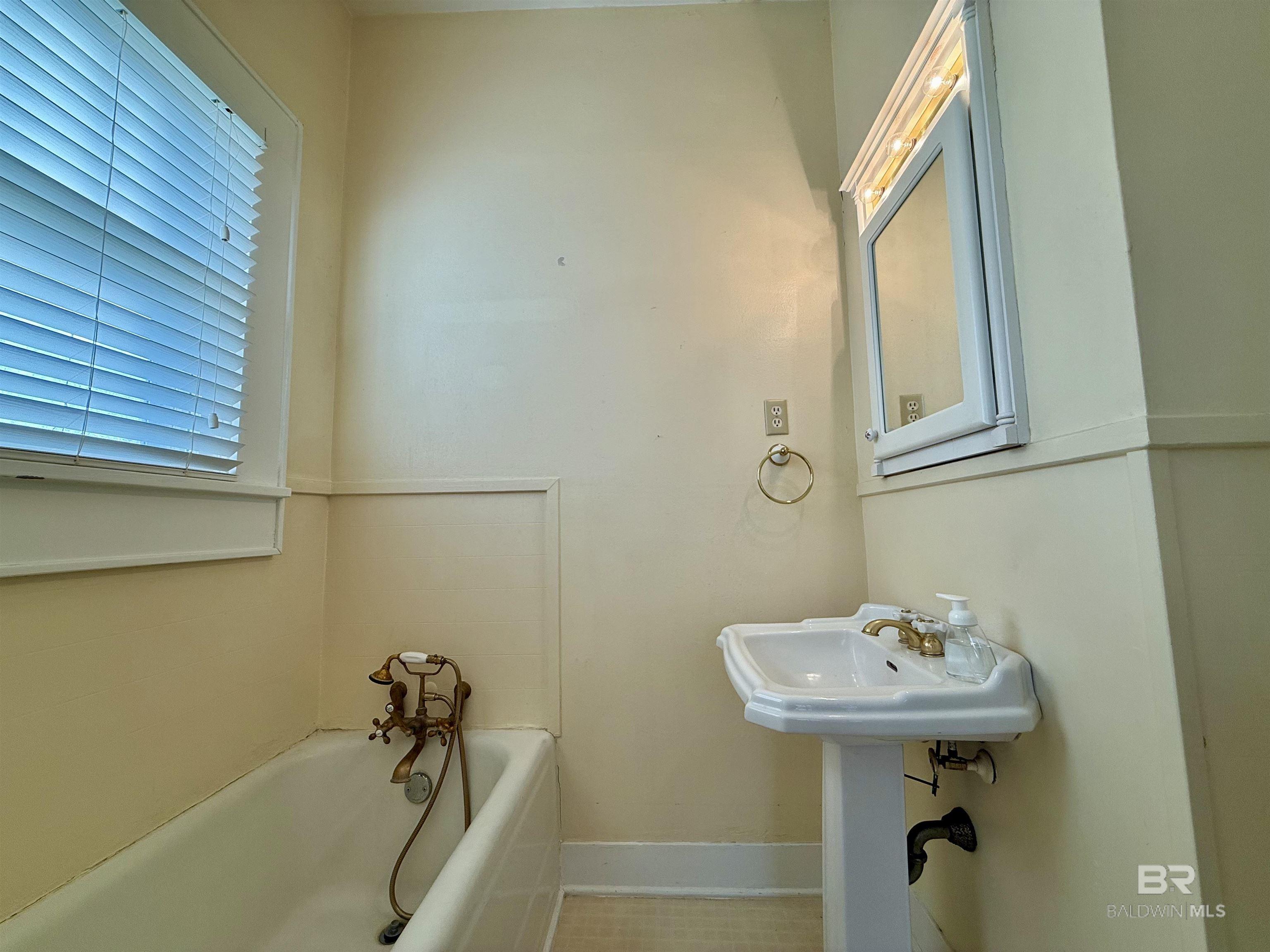 423 Evergreen Avenue