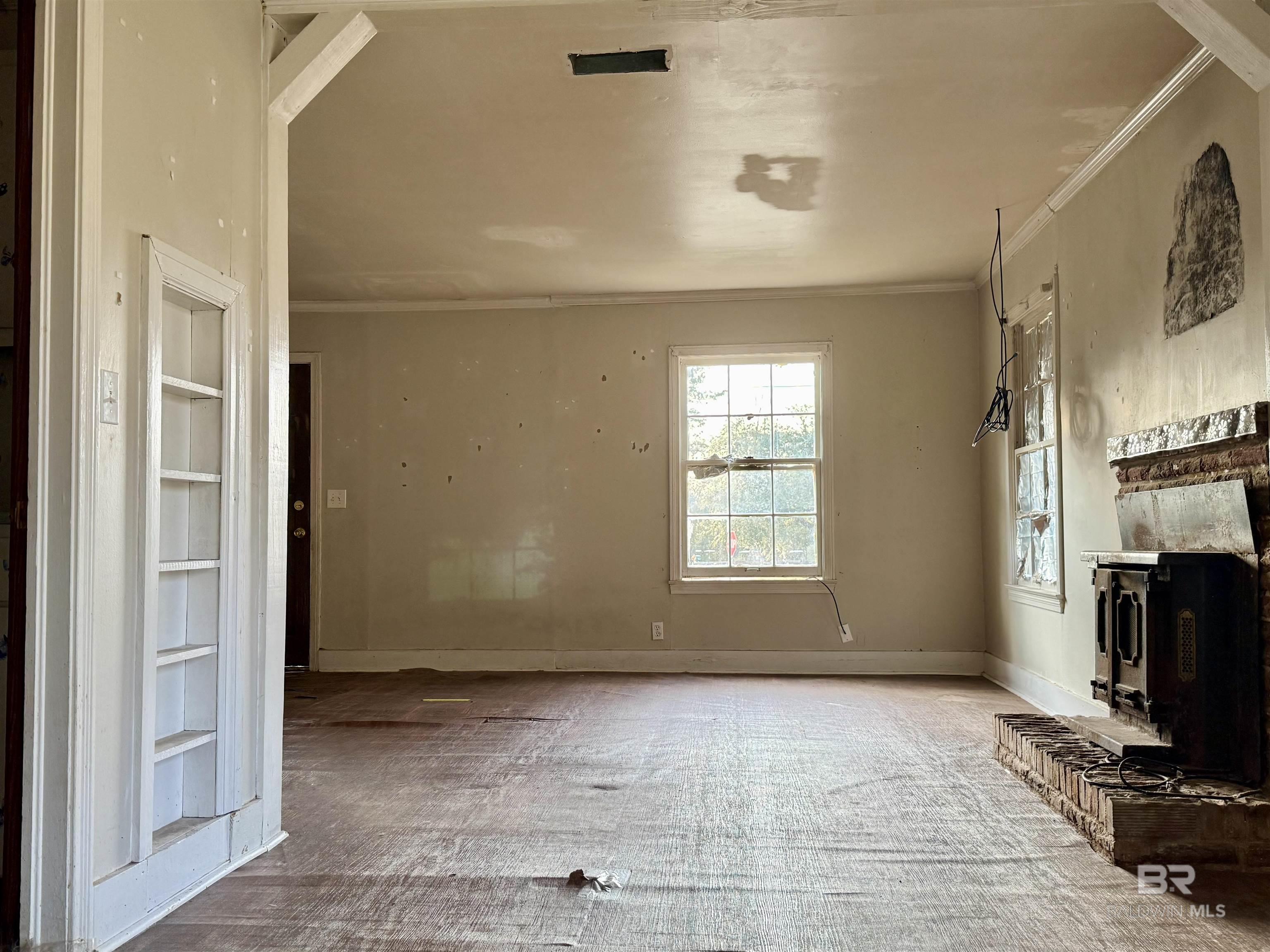 108 Lakeview Circle