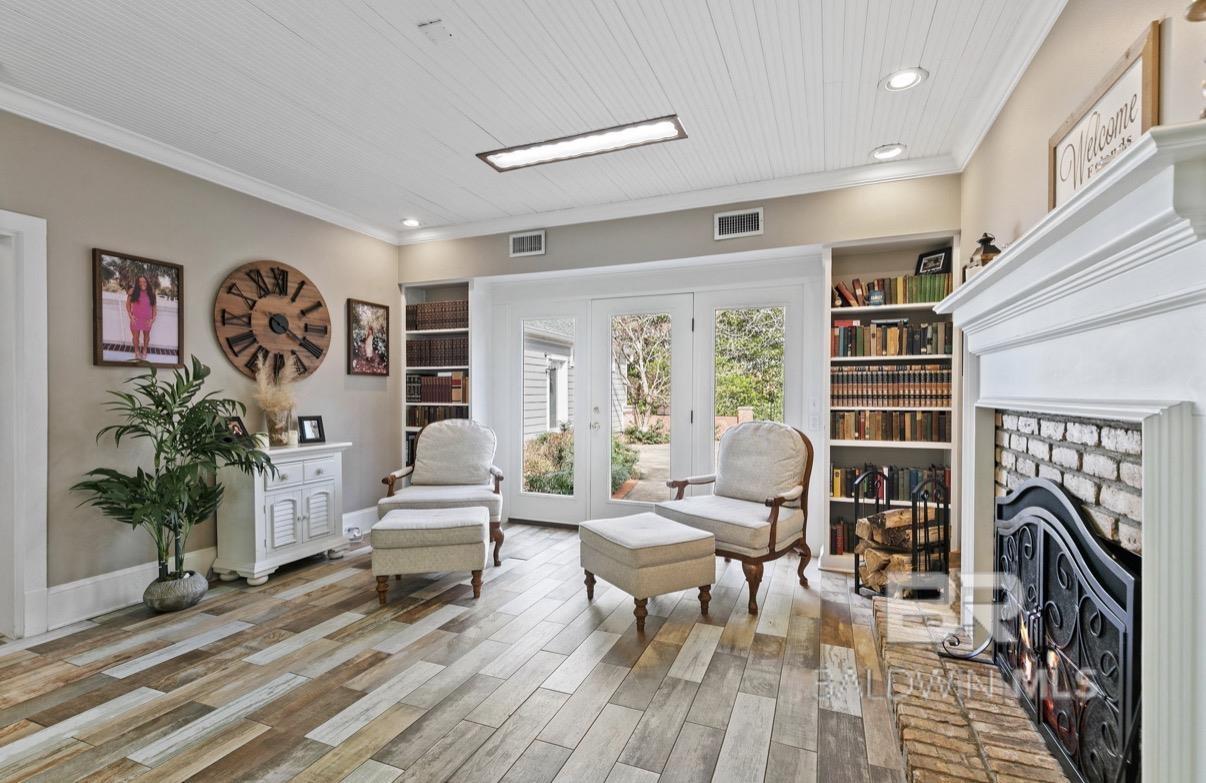 1504 Belleville Avenue