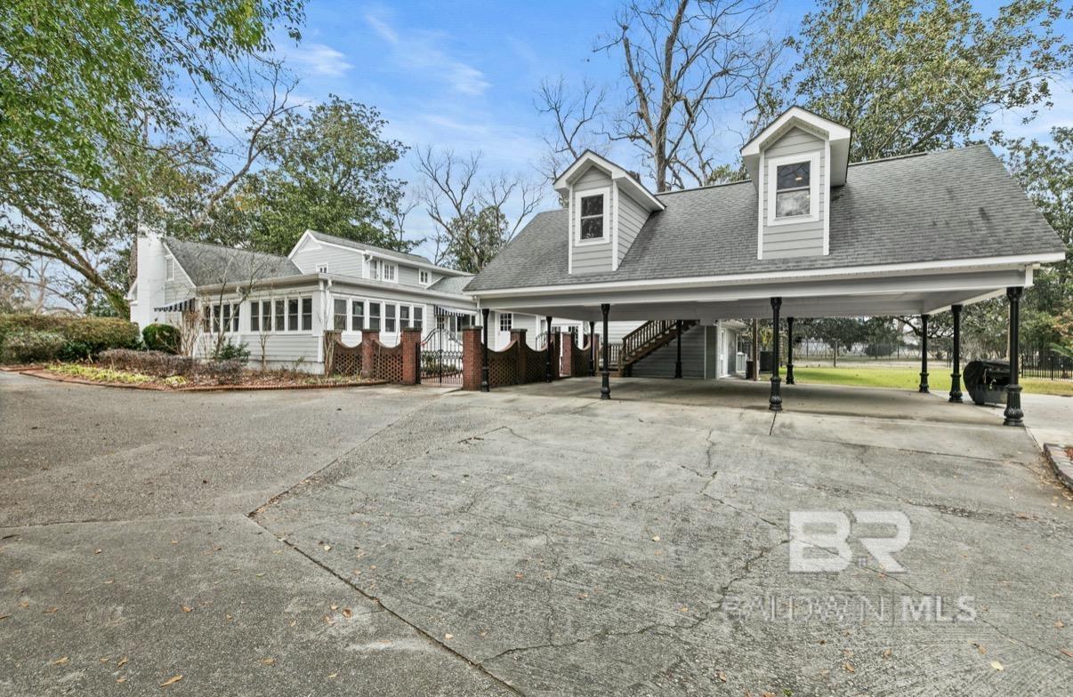 1504 Belleville Avenue