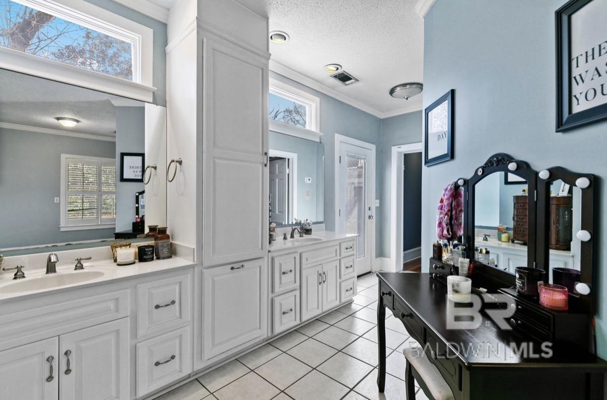 1504 Belleville Avenue