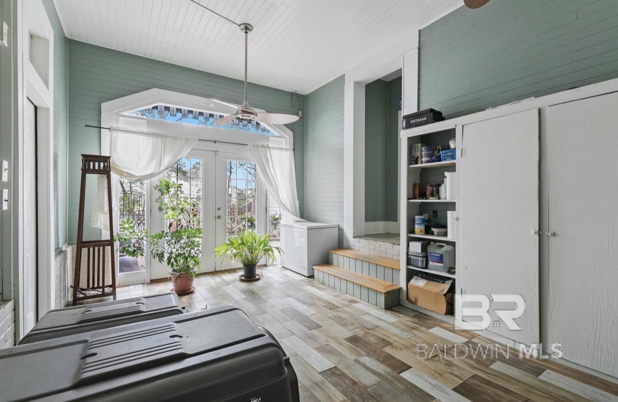 1504 Belleville Avenue