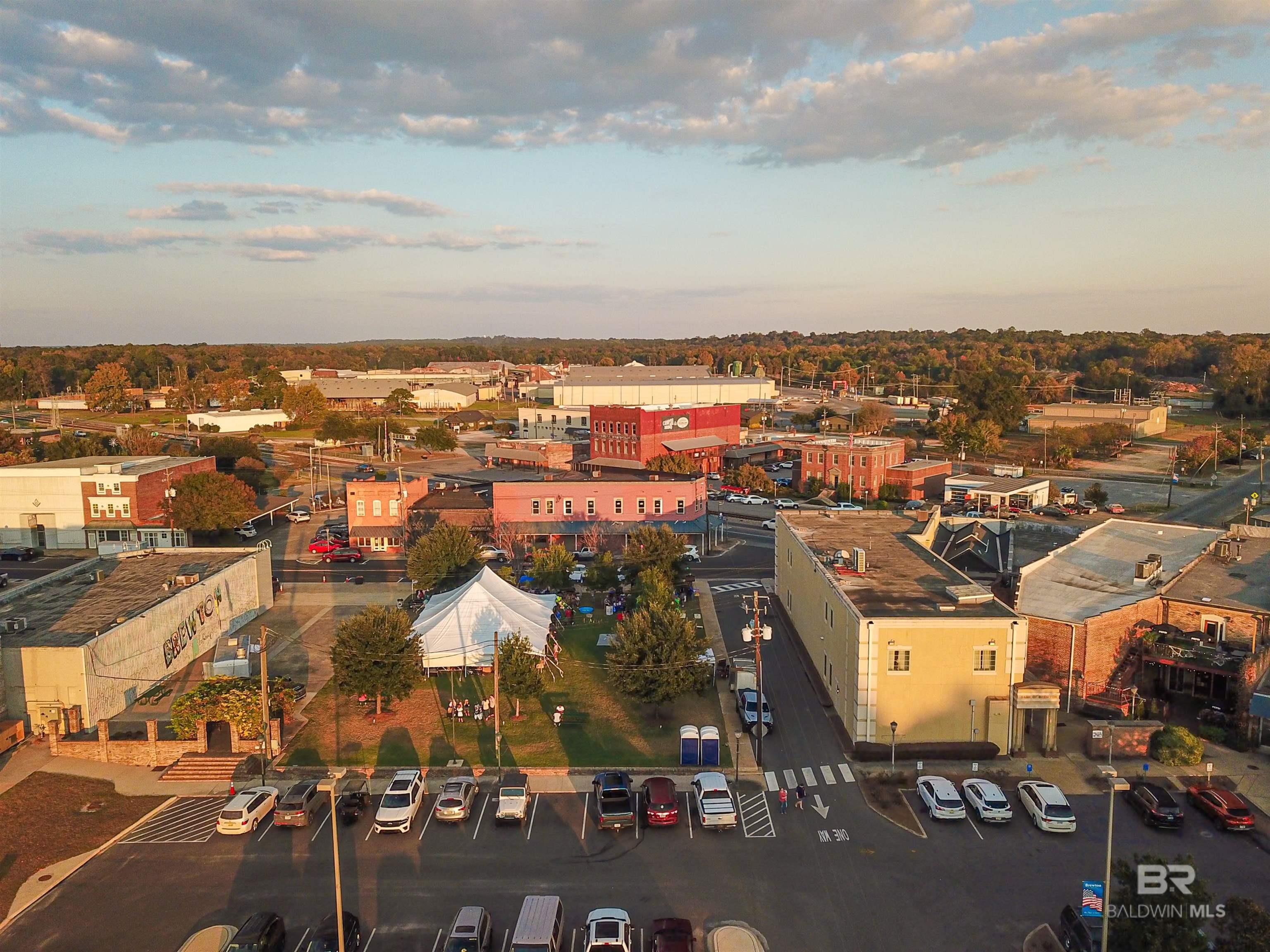 204 Belleville Avenue