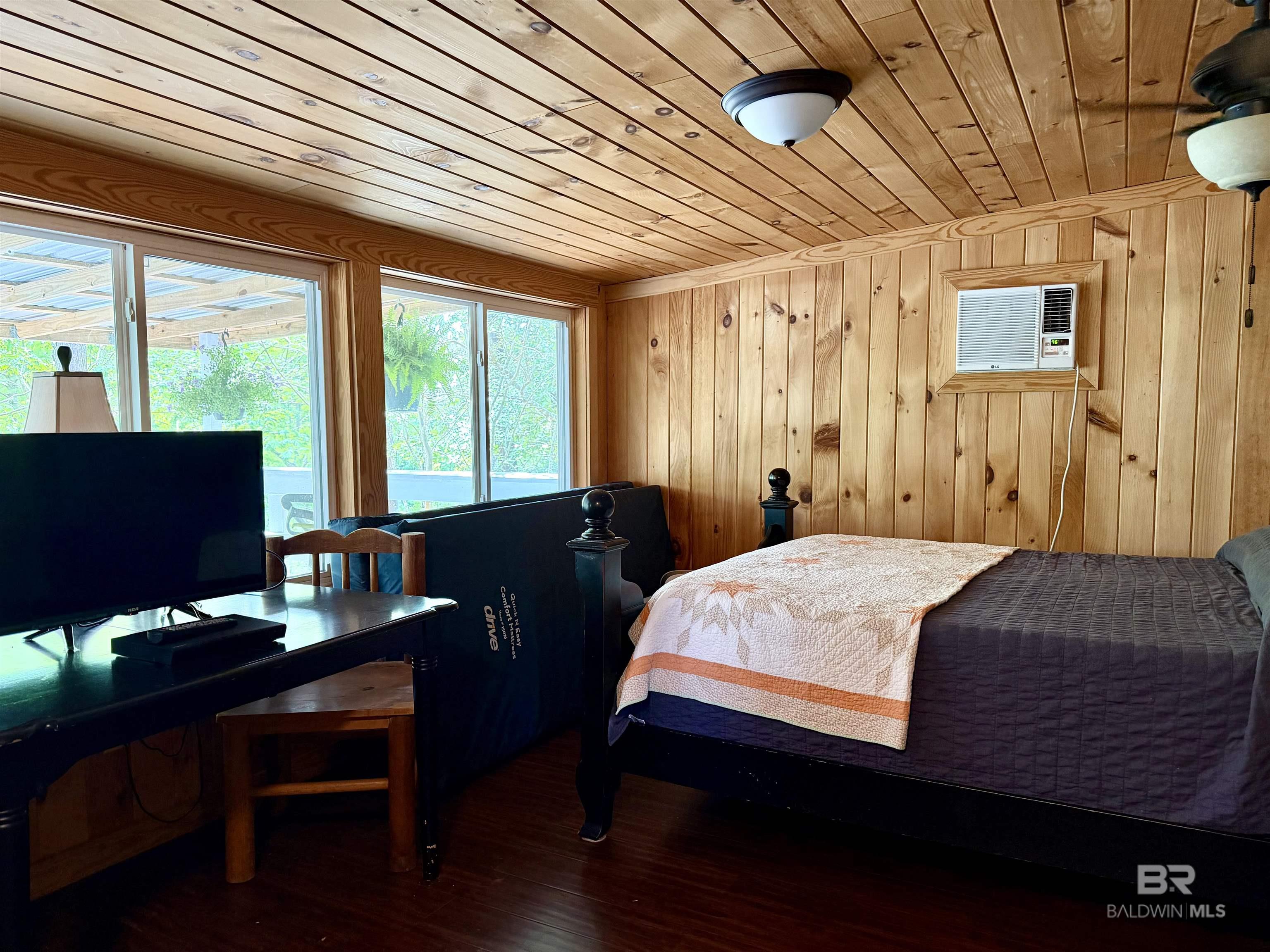 762 Buddy Lake Road