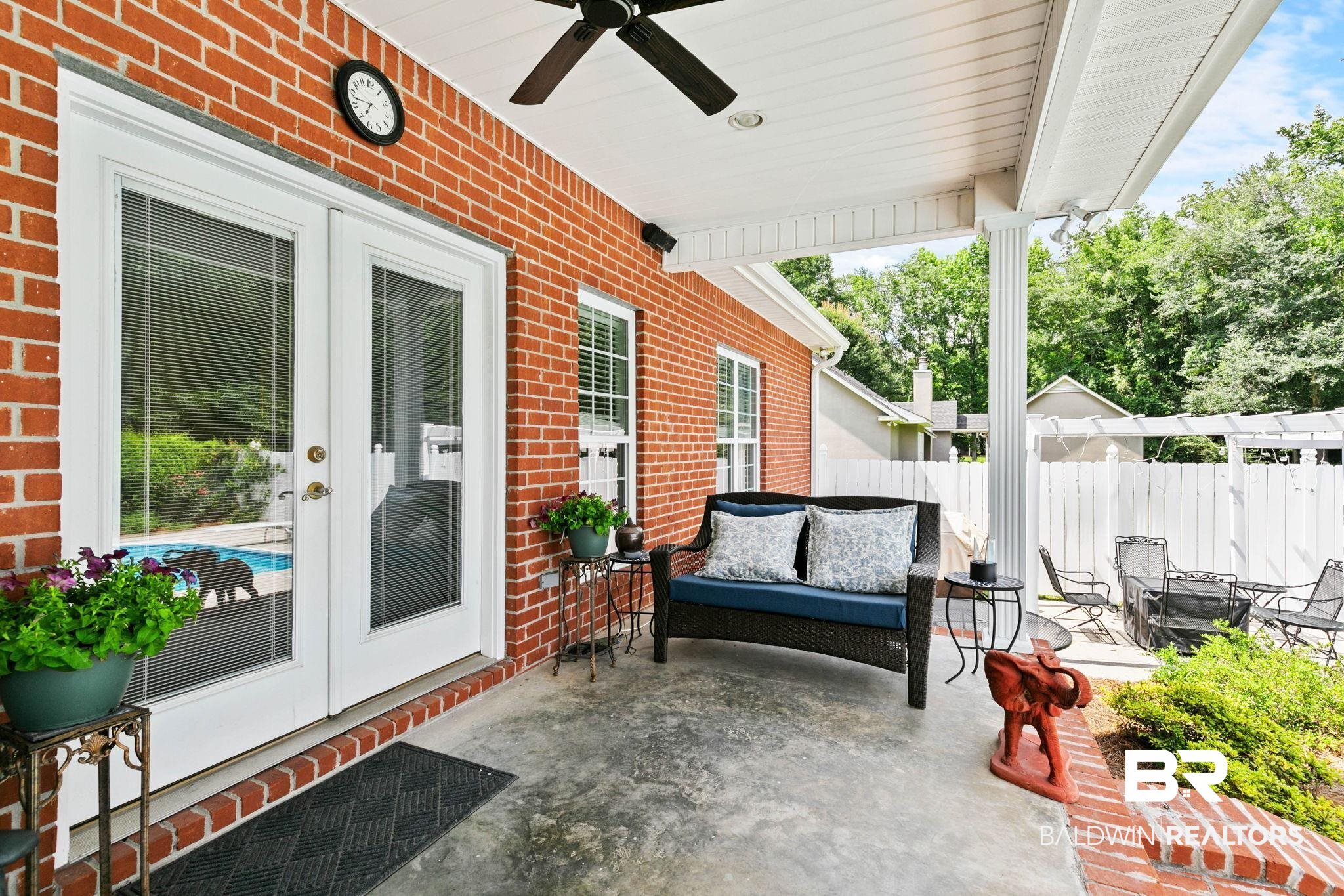 102 Brooks Boulevard