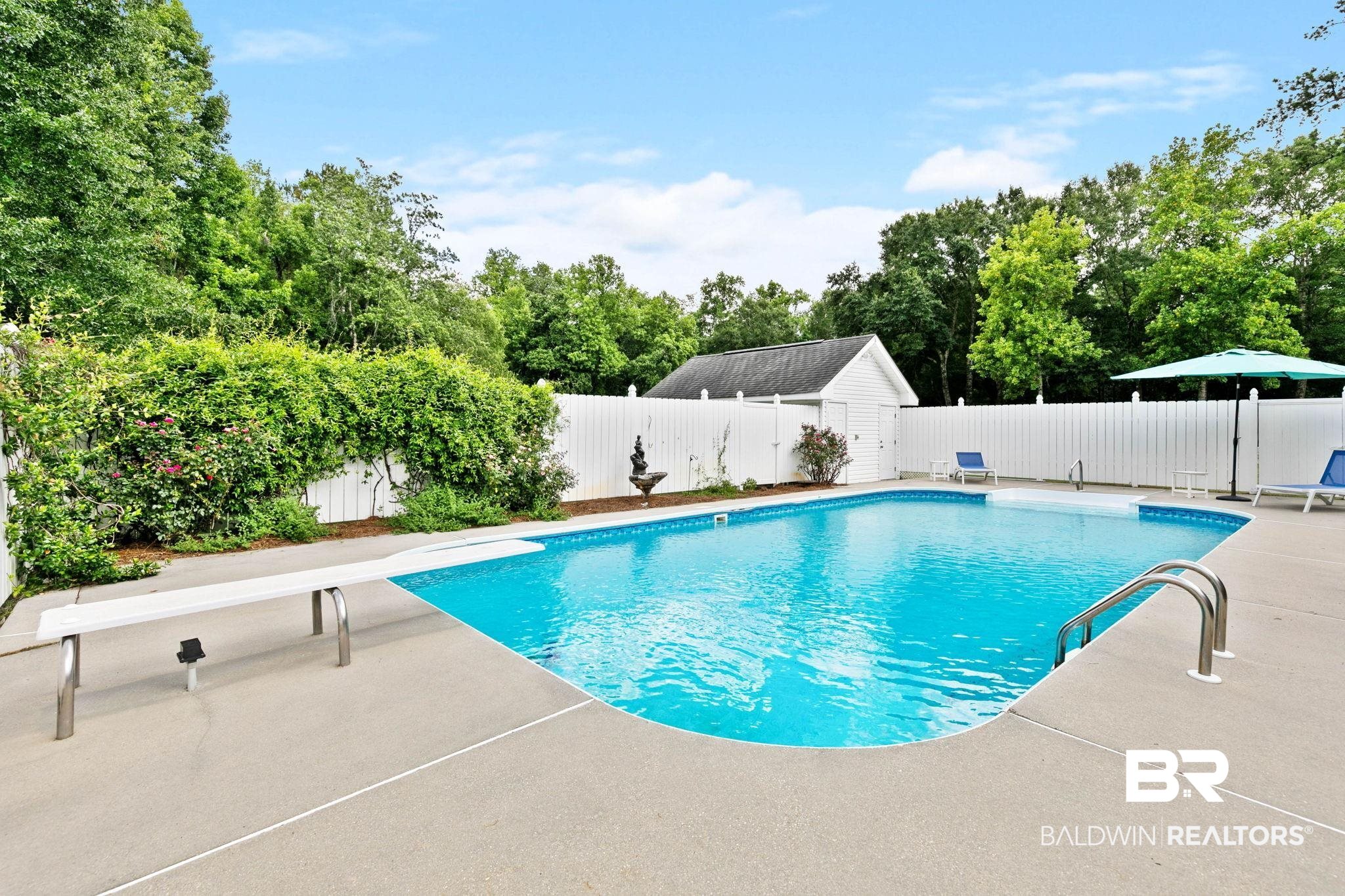 102 Brooks Boulevard