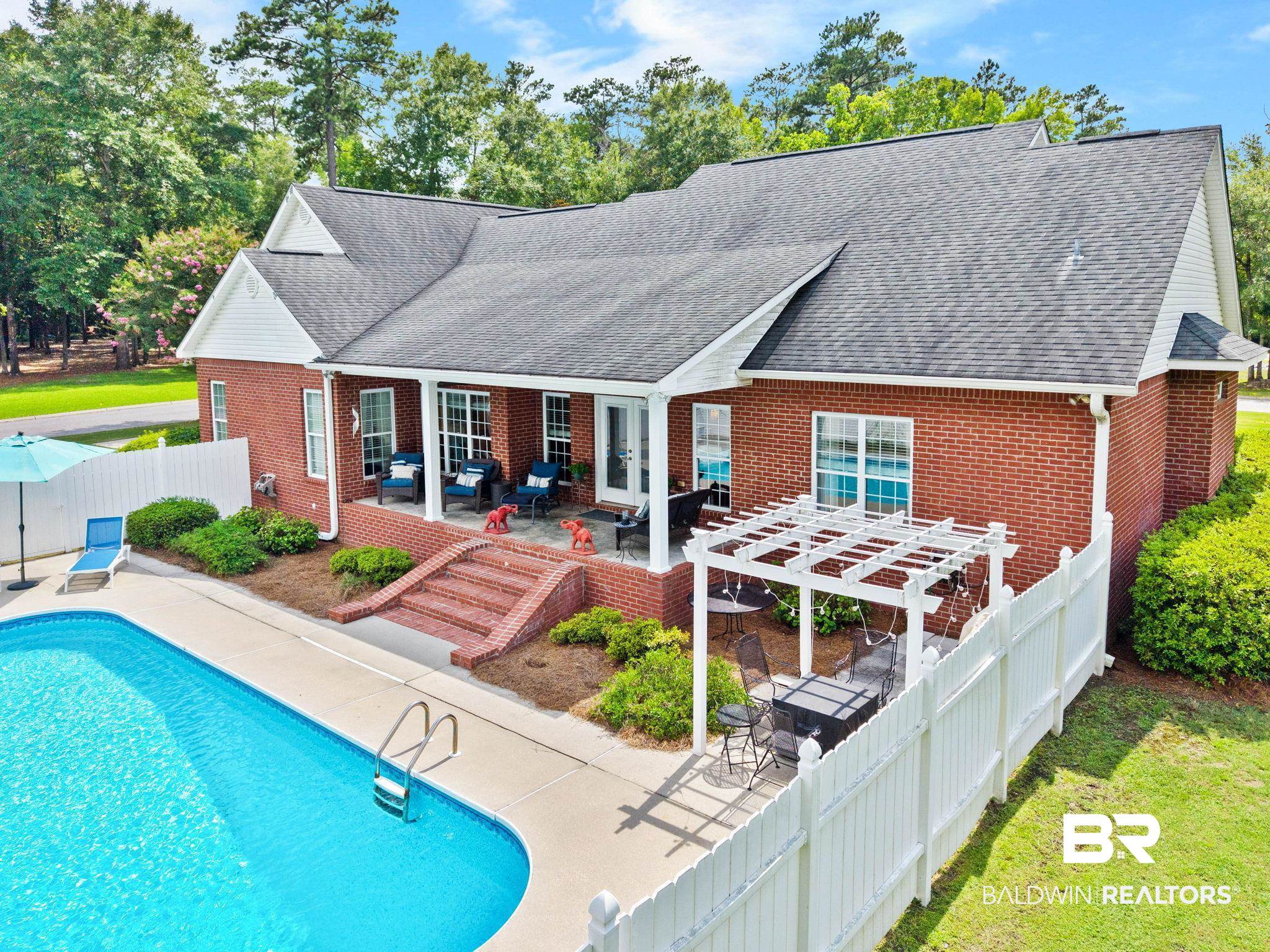 102 Brooks Boulevard