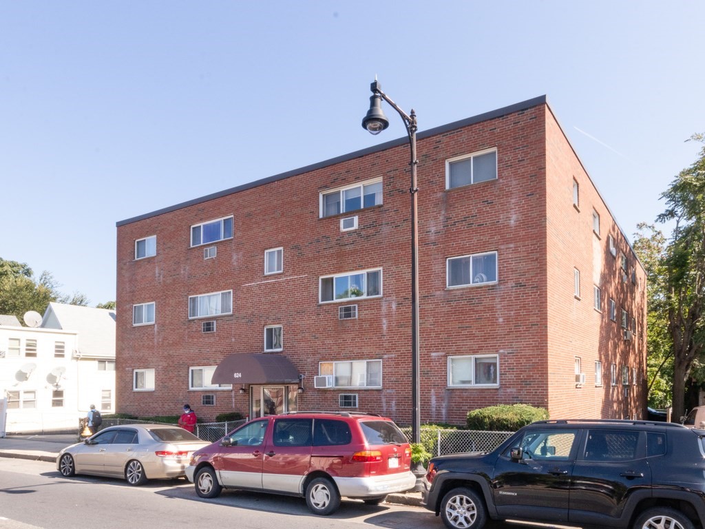 624 Hyde Park Ave # 4 Unit: C-4