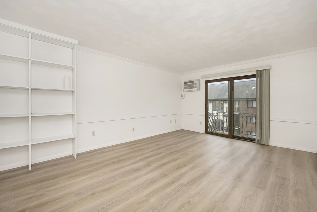 59 Highland Glen Dr # 331