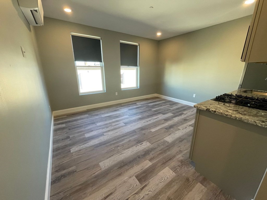 60 Shirley Ave # 302