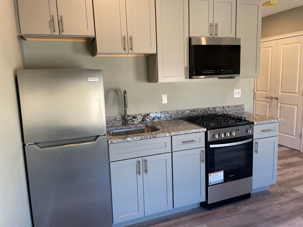 60 Shirley Ave # 302