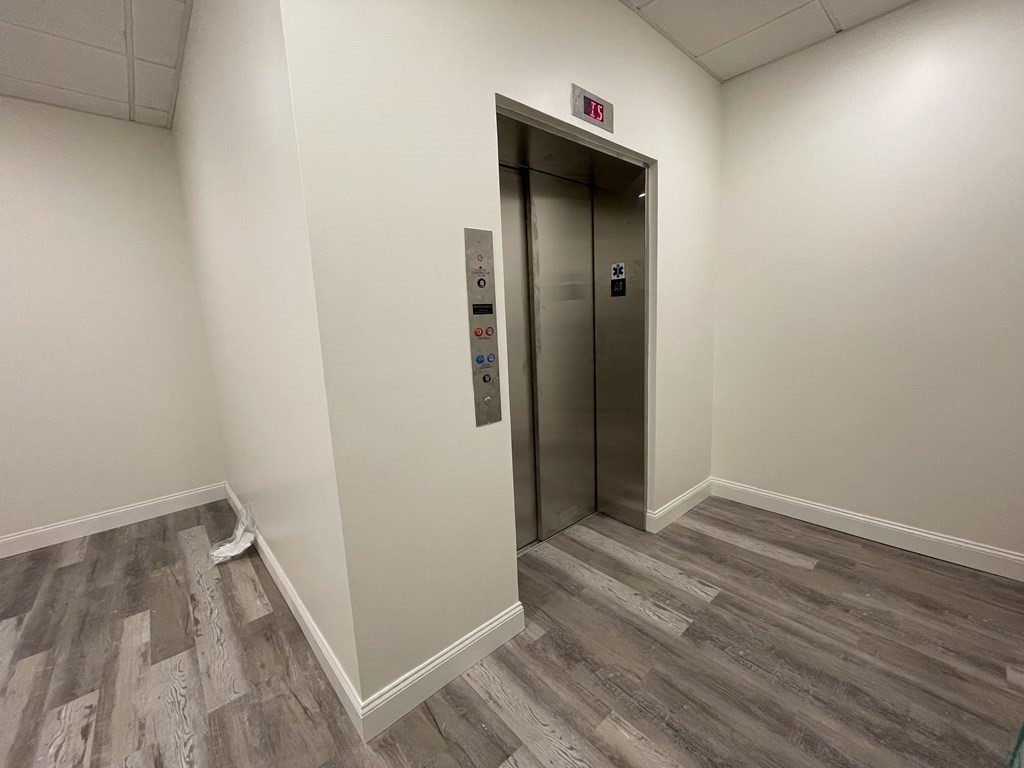 60 Shirley Ave # 302