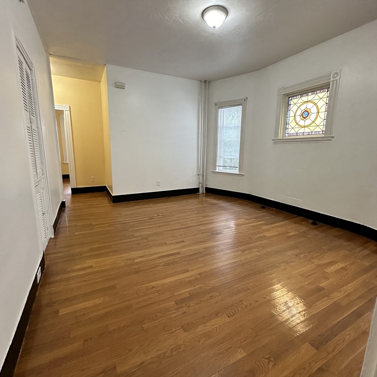 115 Glendale Unit: st