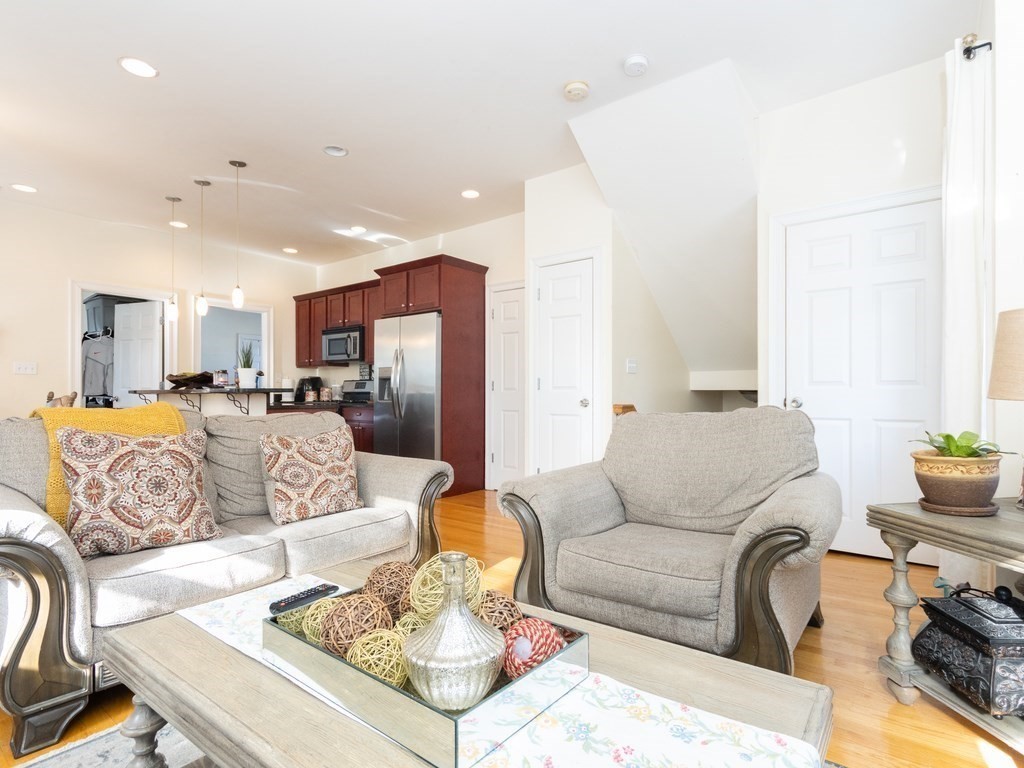 309 Wood Ave # 3