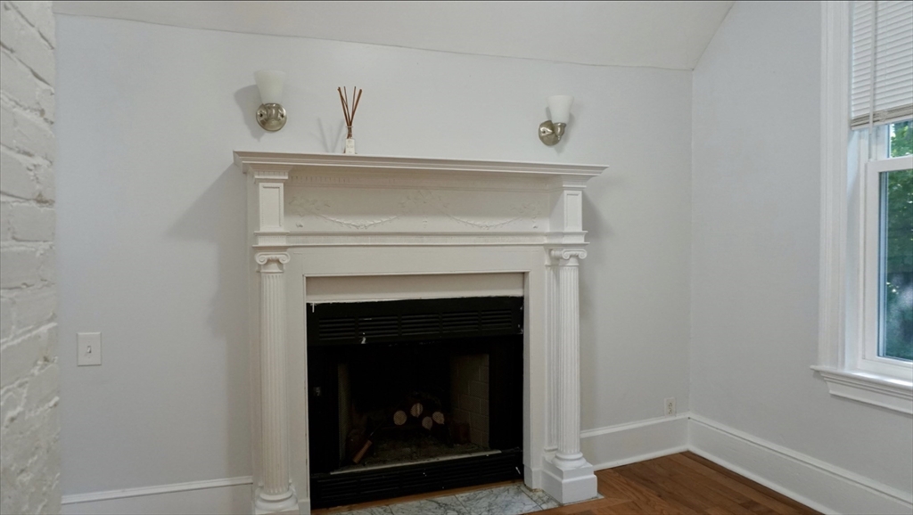 71B Spring Park Avenue