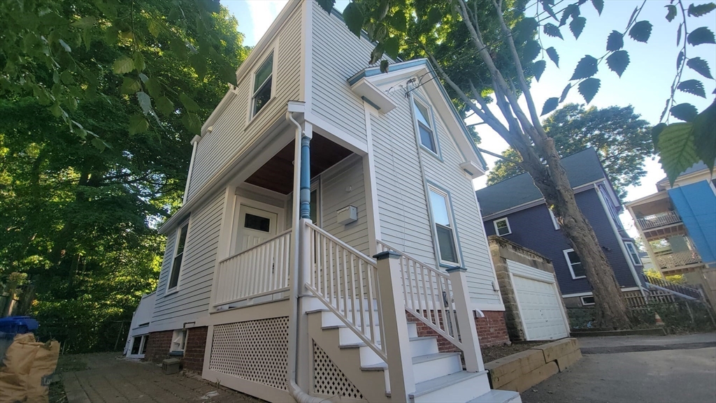 71B Spring Park Avenue