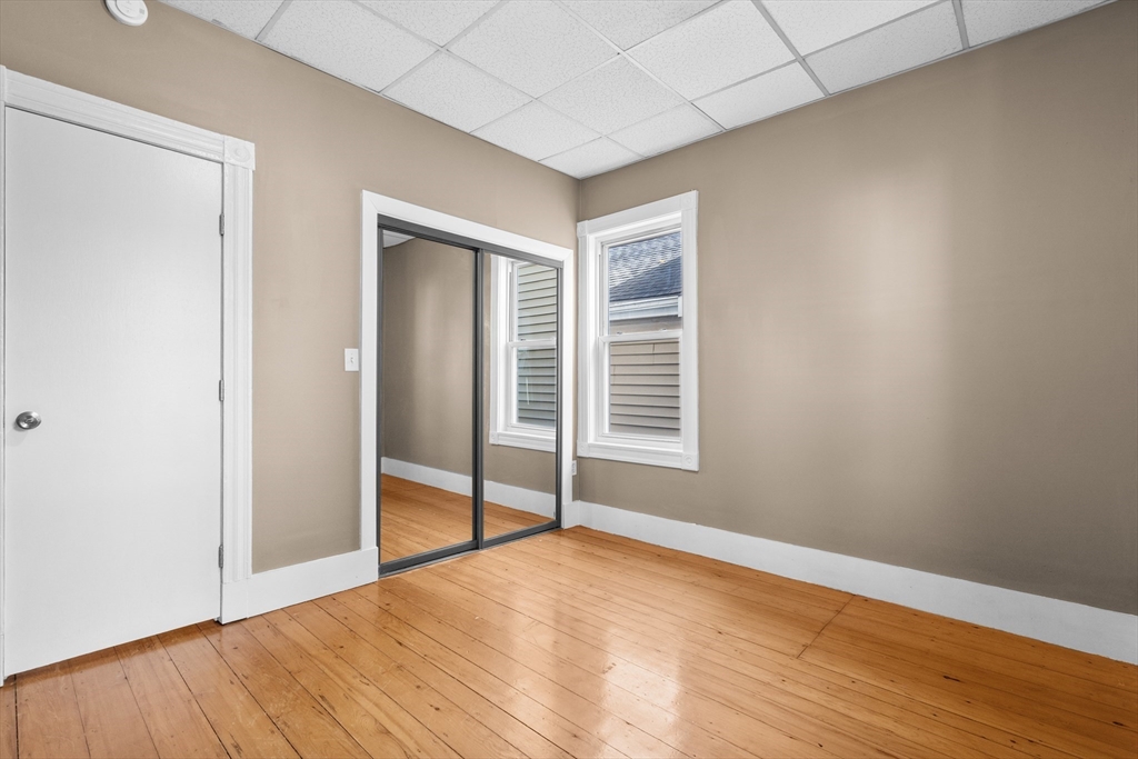 52 Selwyn St # 1