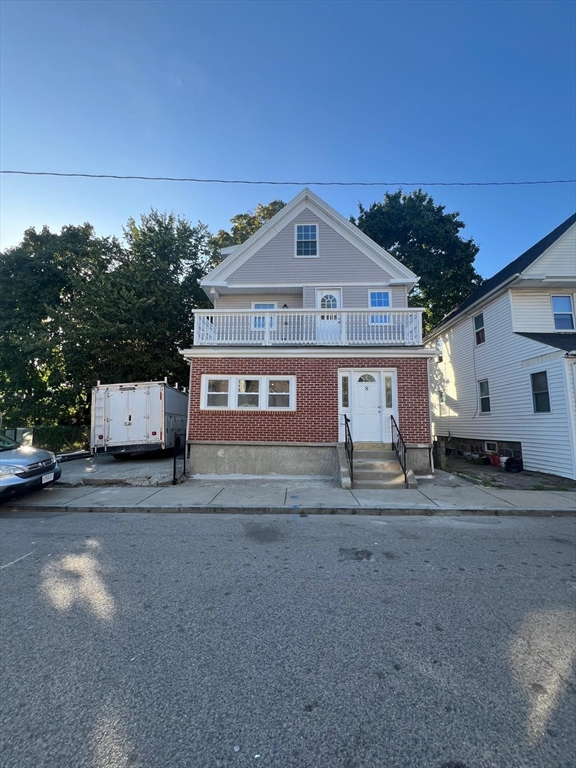 8 Marcy Rd