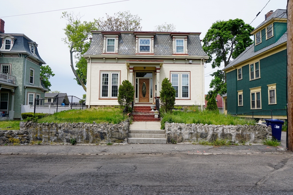 104 Robinwood Ave # 2