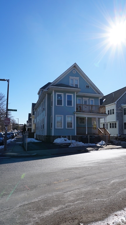 151 Crawford St
