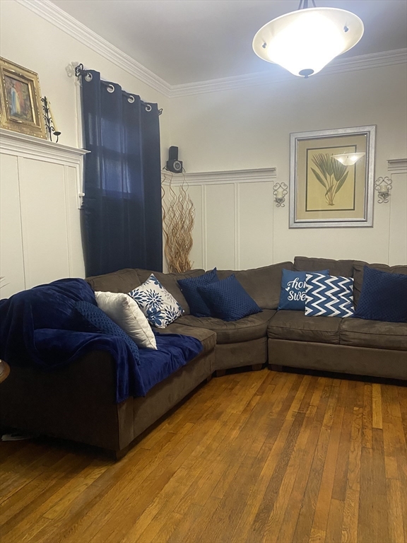 52 Brookledge St