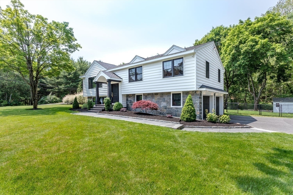 2 Overlook Rd