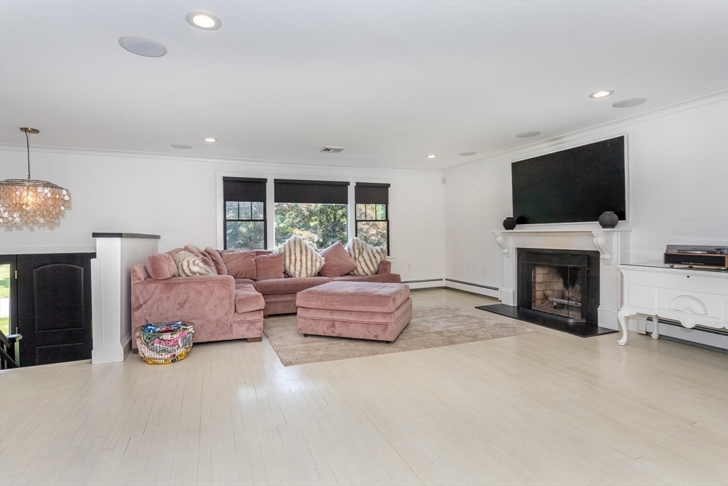 2 Overlook Rd