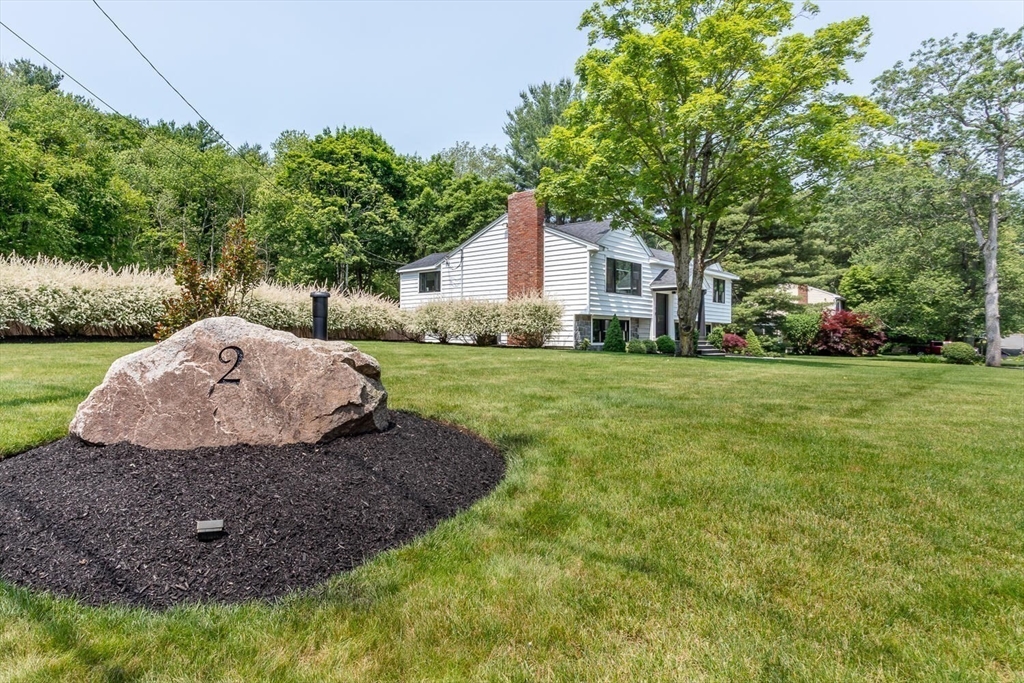 2 Overlook Rd