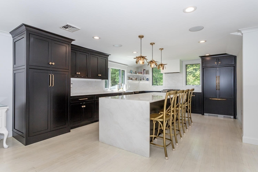 2 Overlook Rd