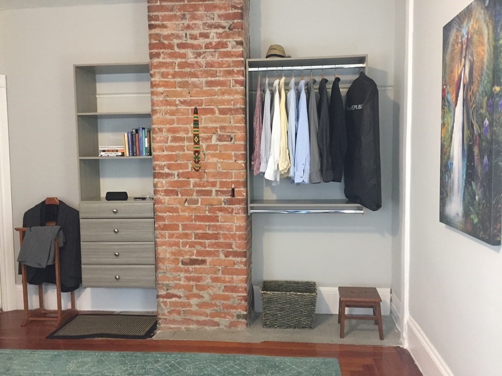 406 Centre St # 2