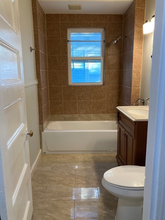 406 Centre St # 2