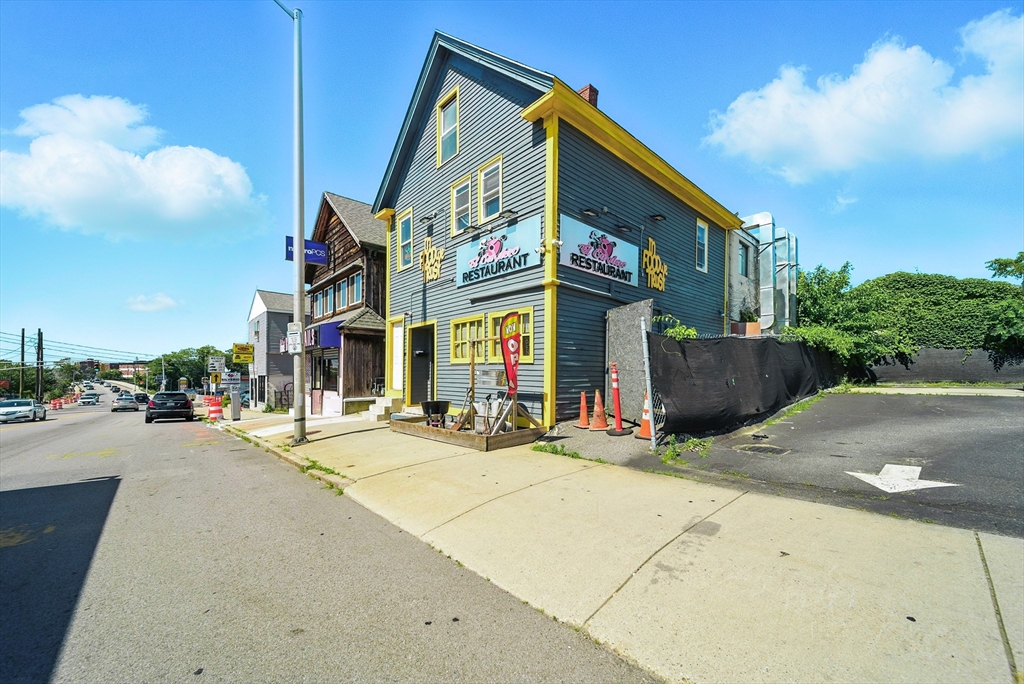 34 S Broadway