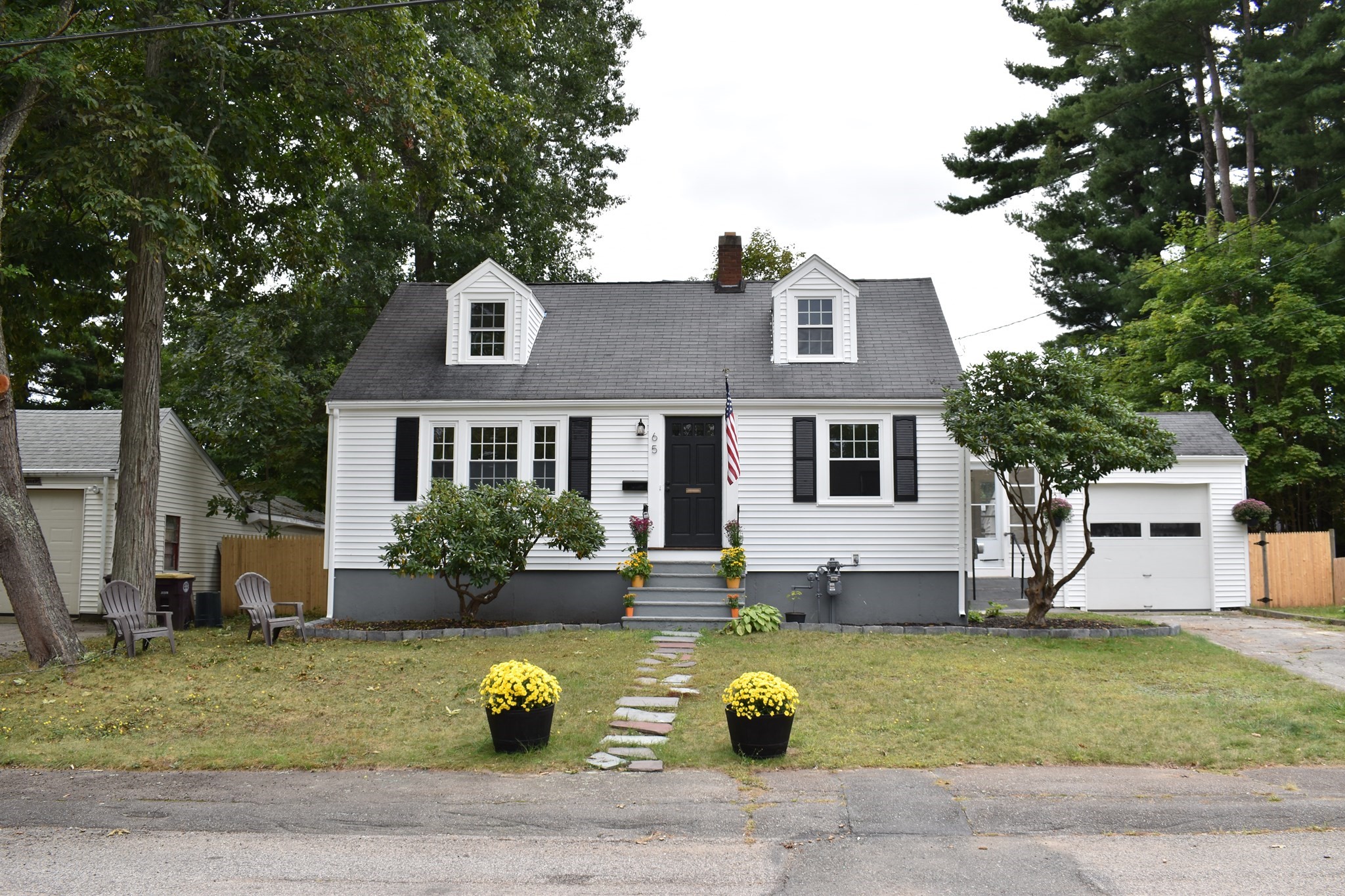 65 Thomas Rd