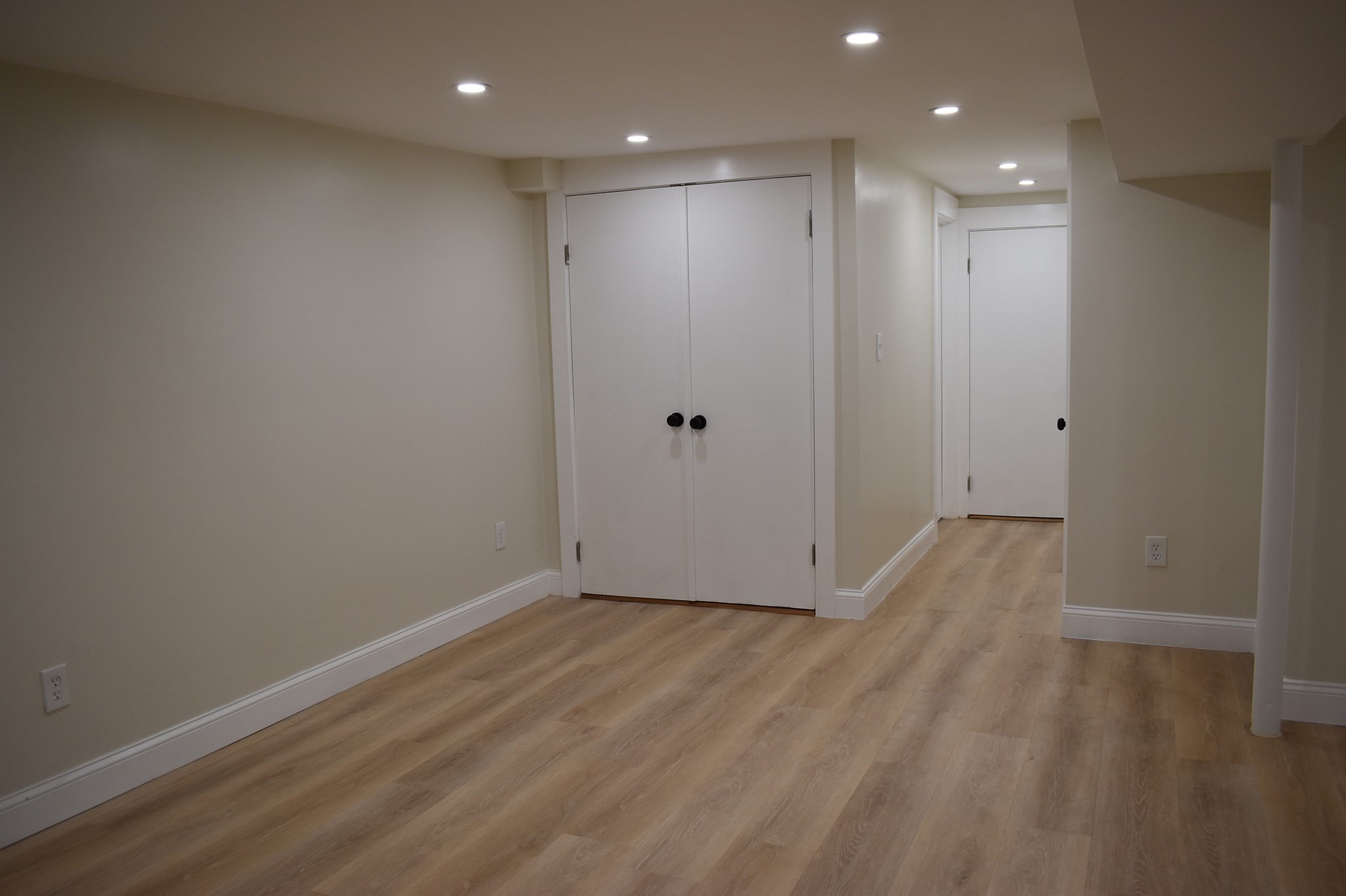 65 Thomas Rd
