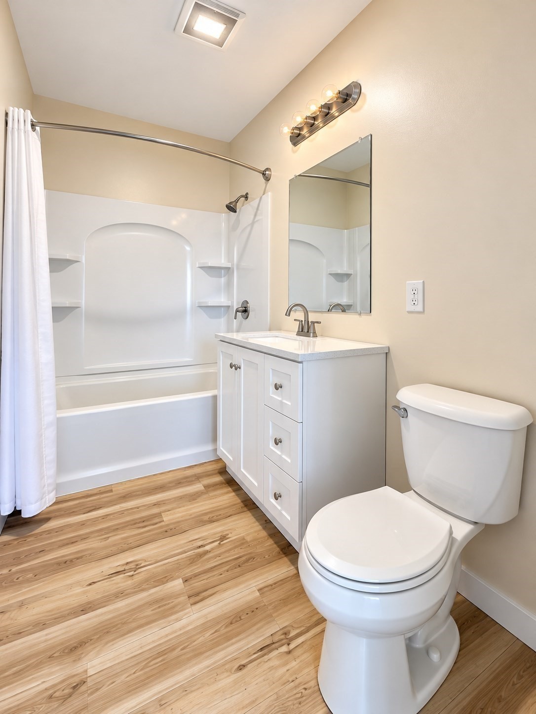 22 Colonial Rd # 2