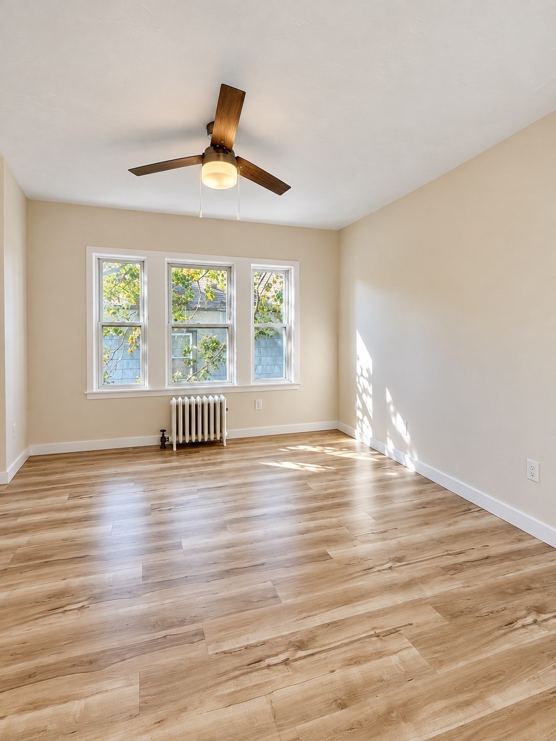22 Colonial Rd # 2