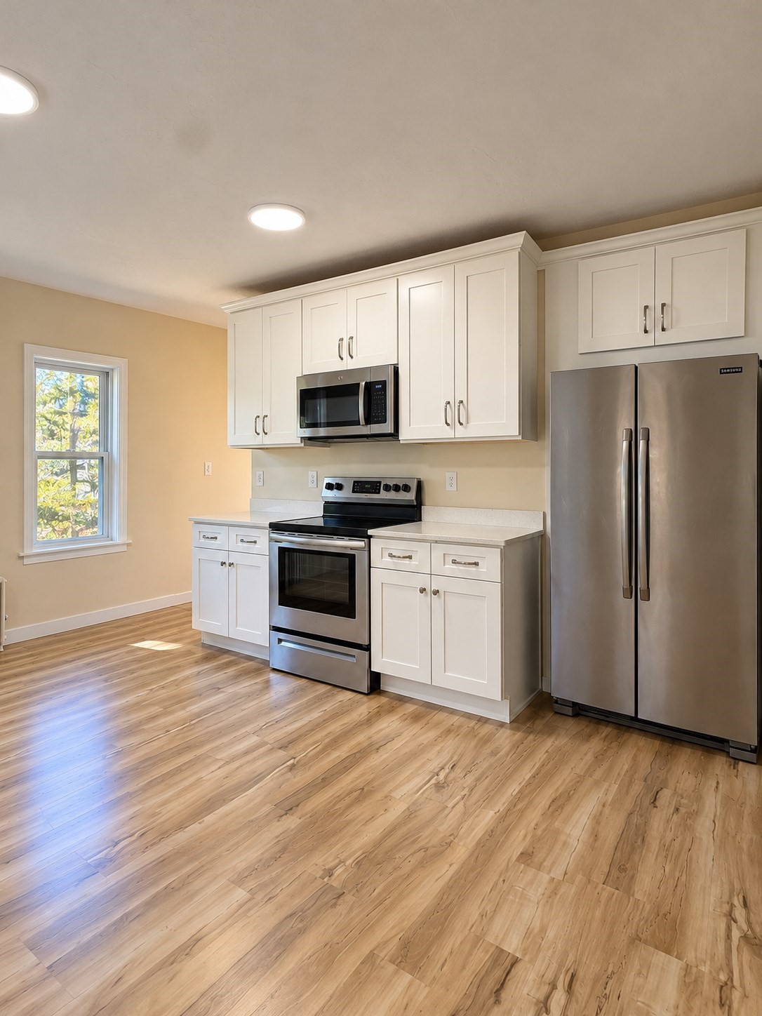 22 Colonial Rd # 2