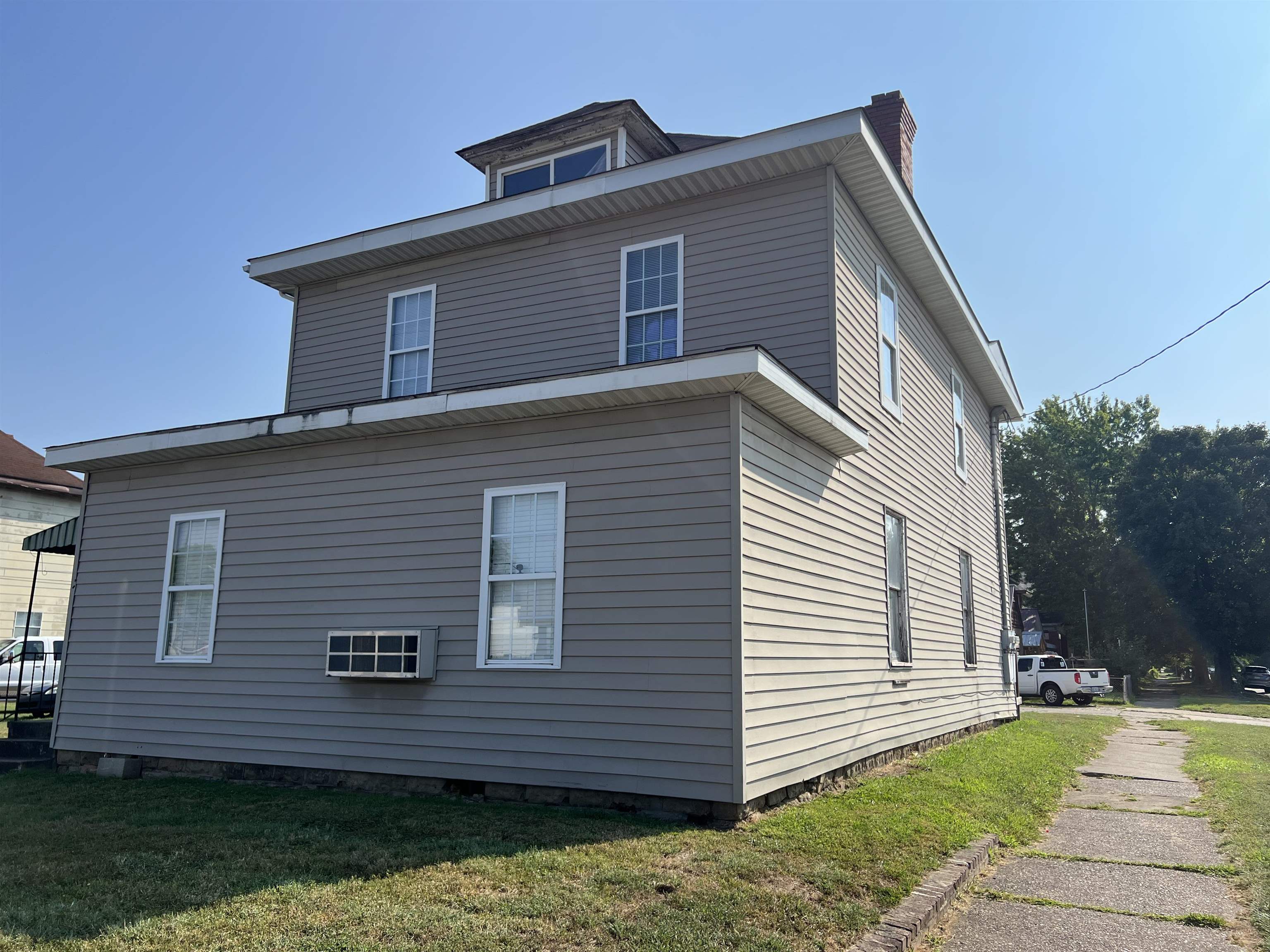 824- 828-830R-834 20th Street