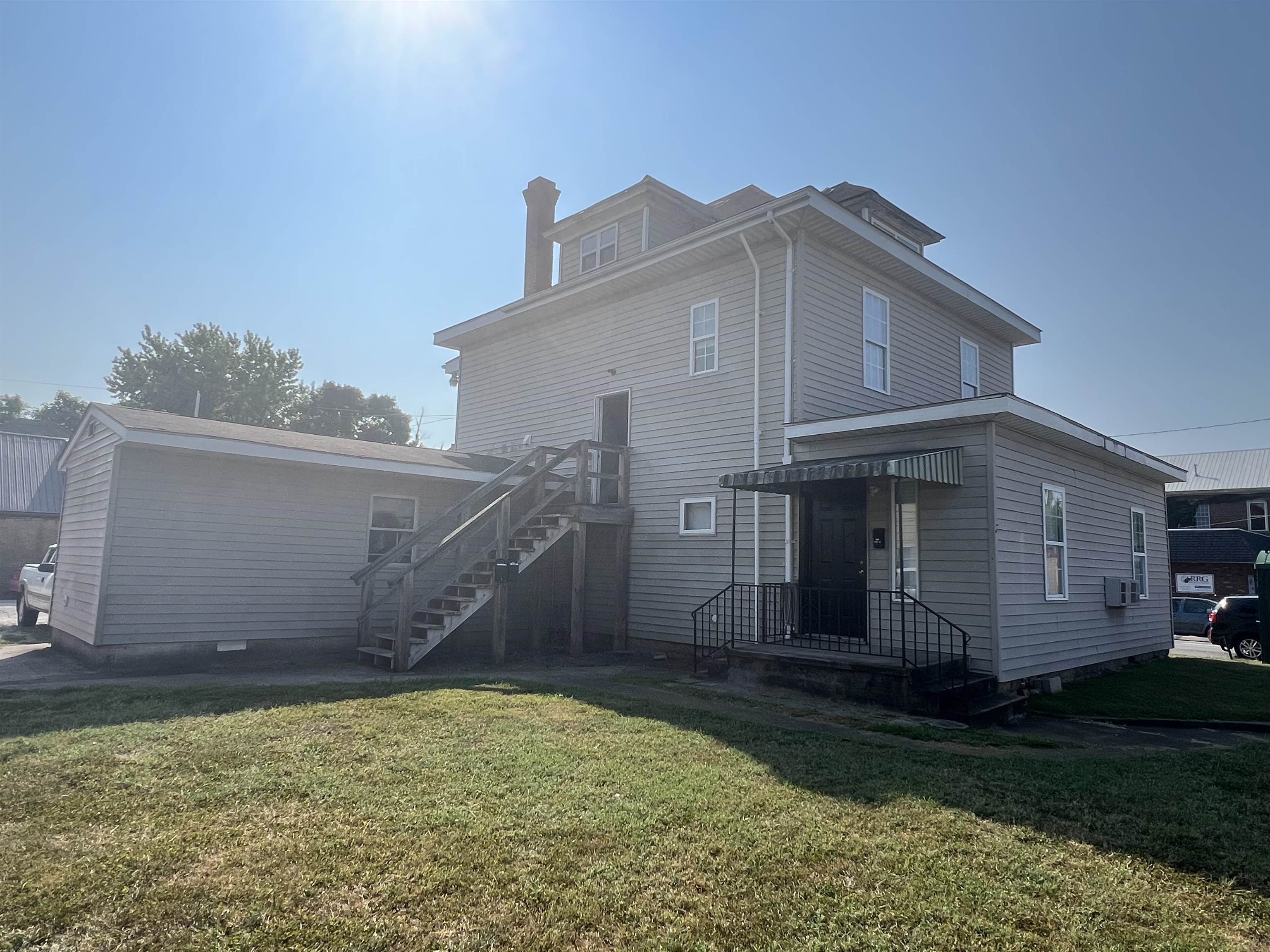 824- 828-830R-834 20th Street