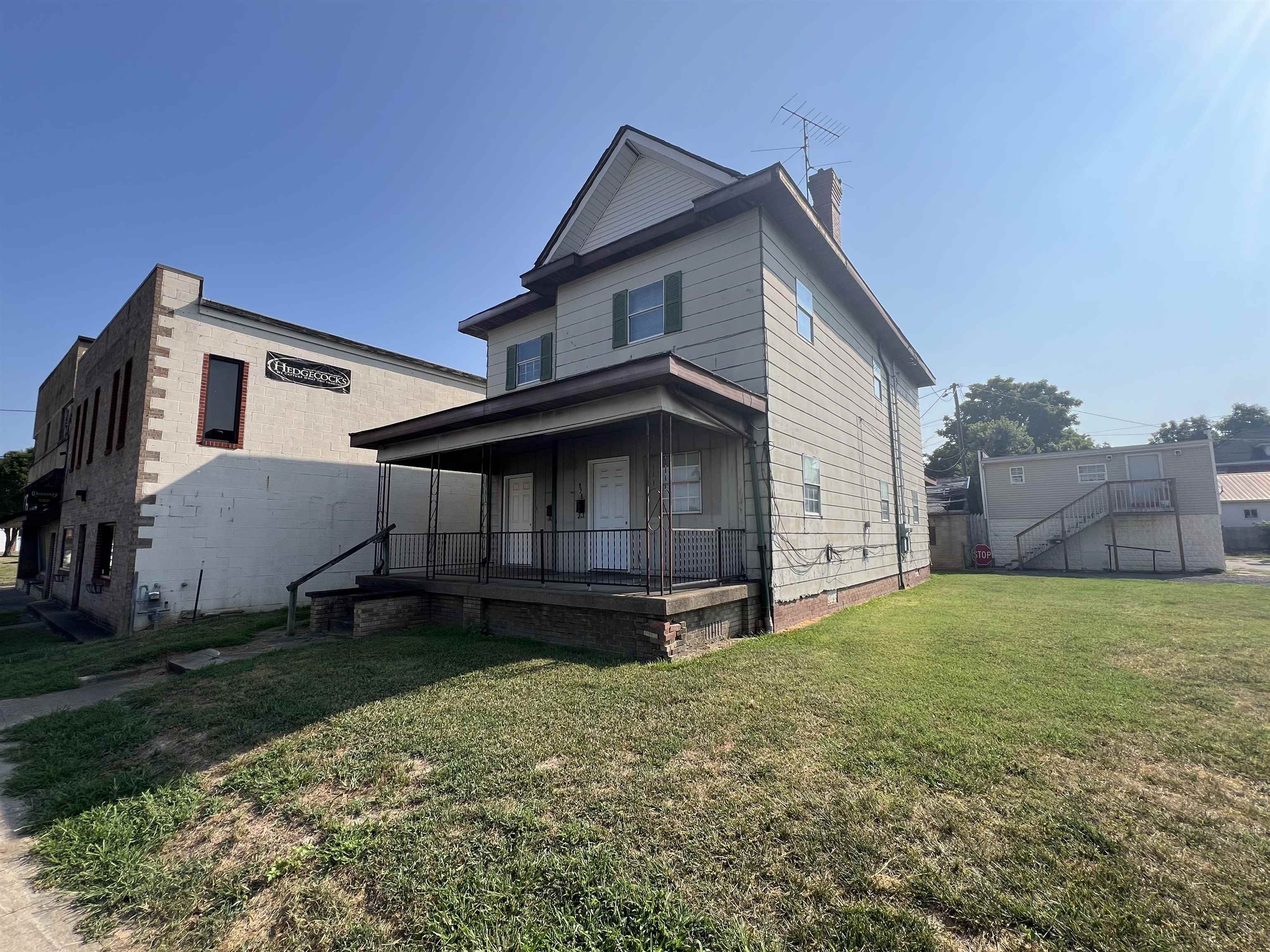 824- 828-830R-834 20th Street