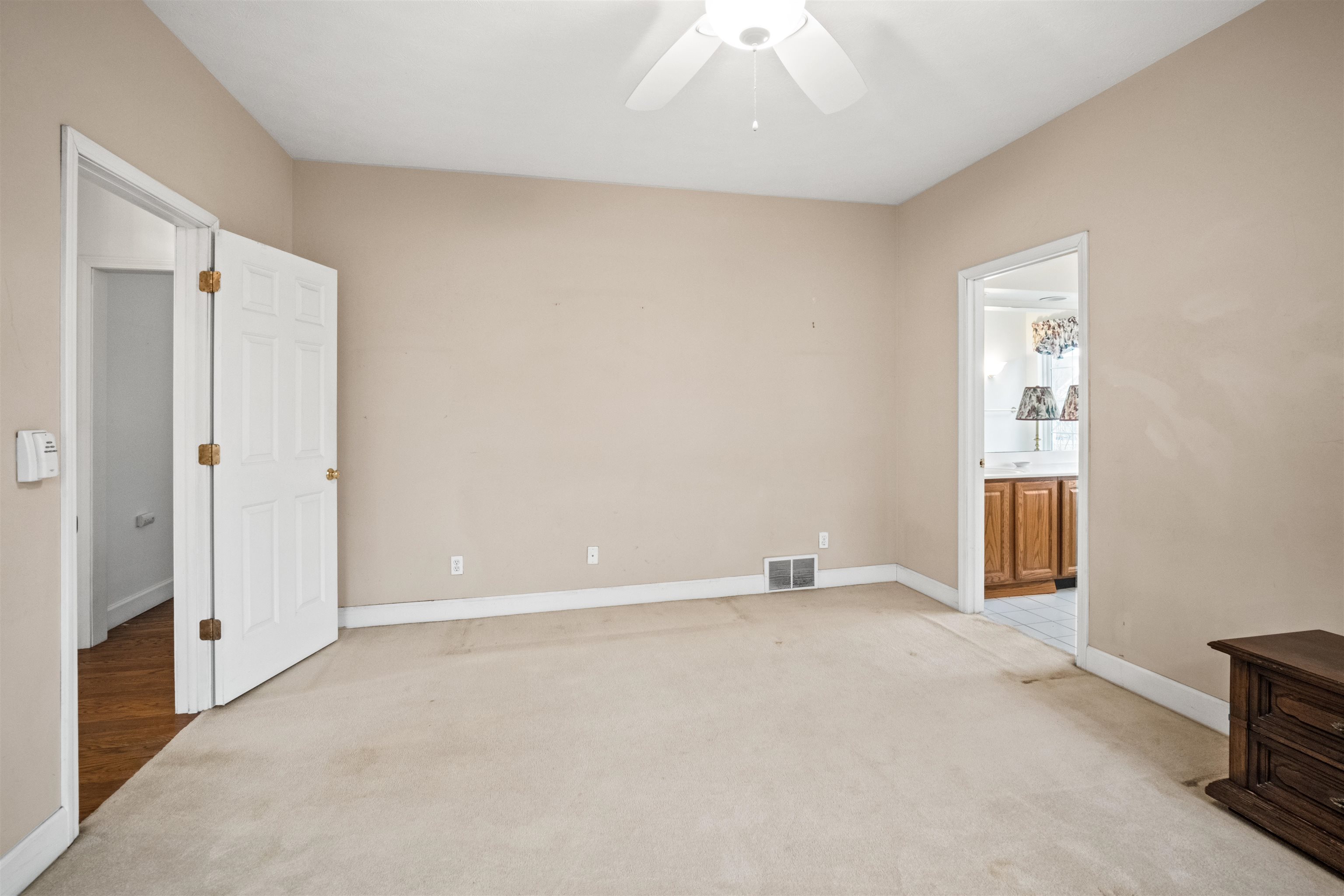 9 MEADOW RIDGE Road