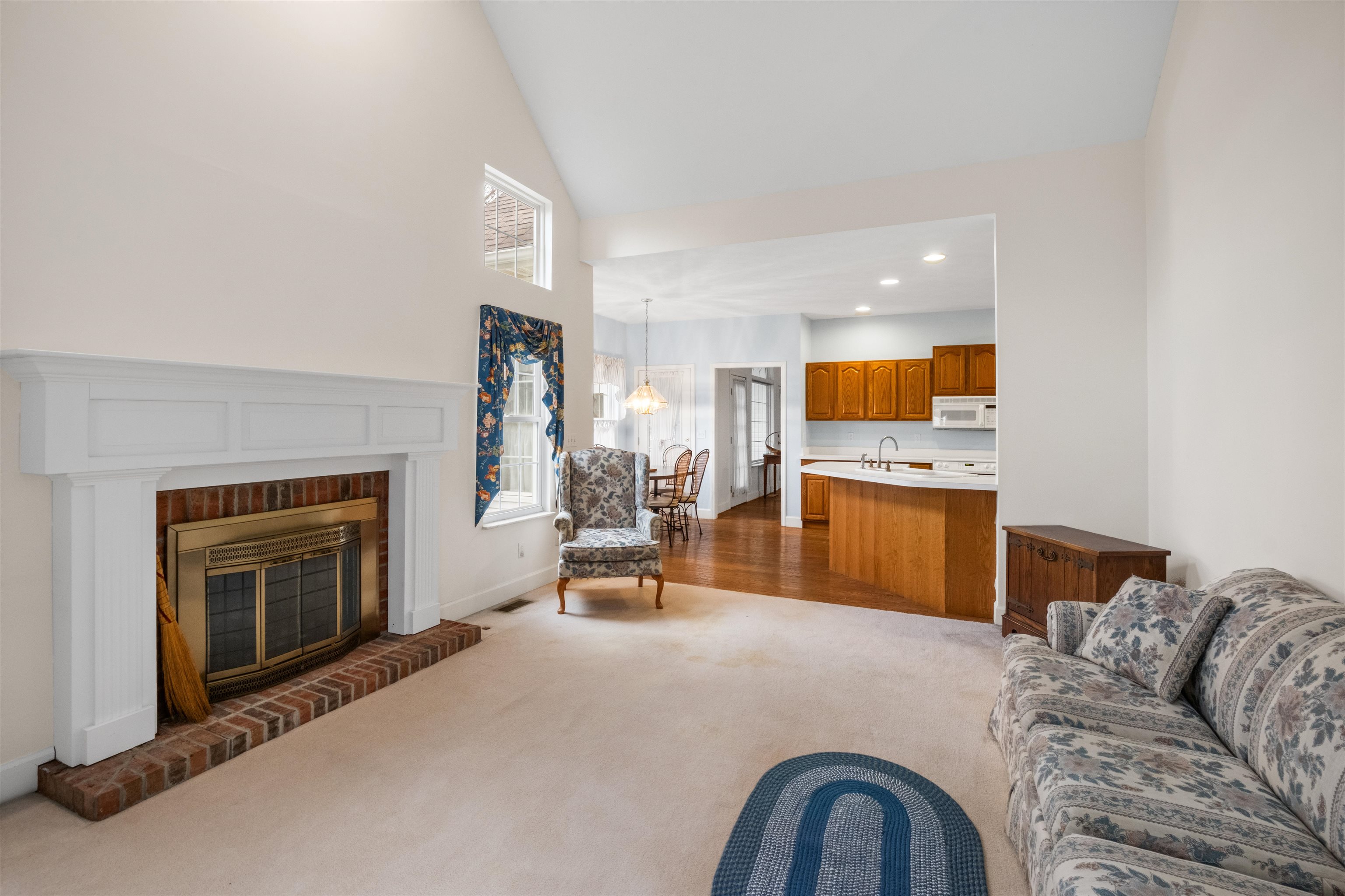 9 MEADOW RIDGE Road